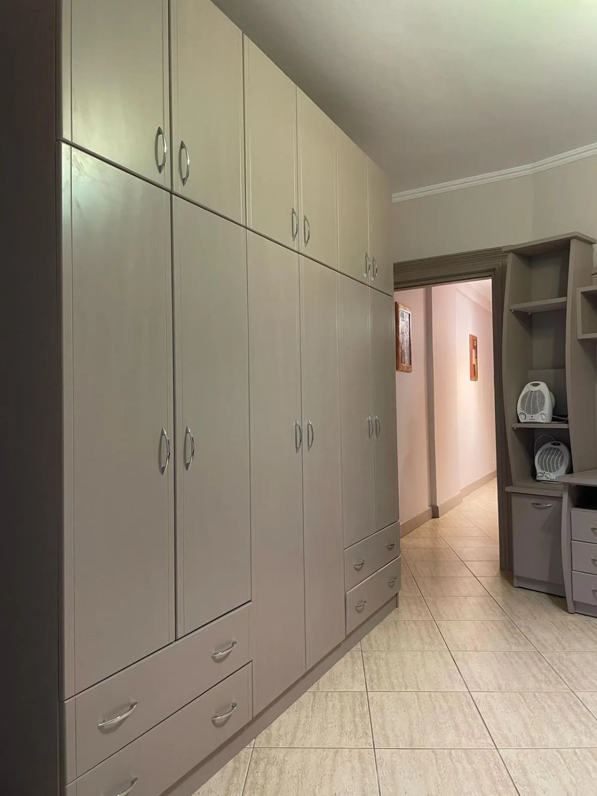 wardrobe in Hotel Kloest