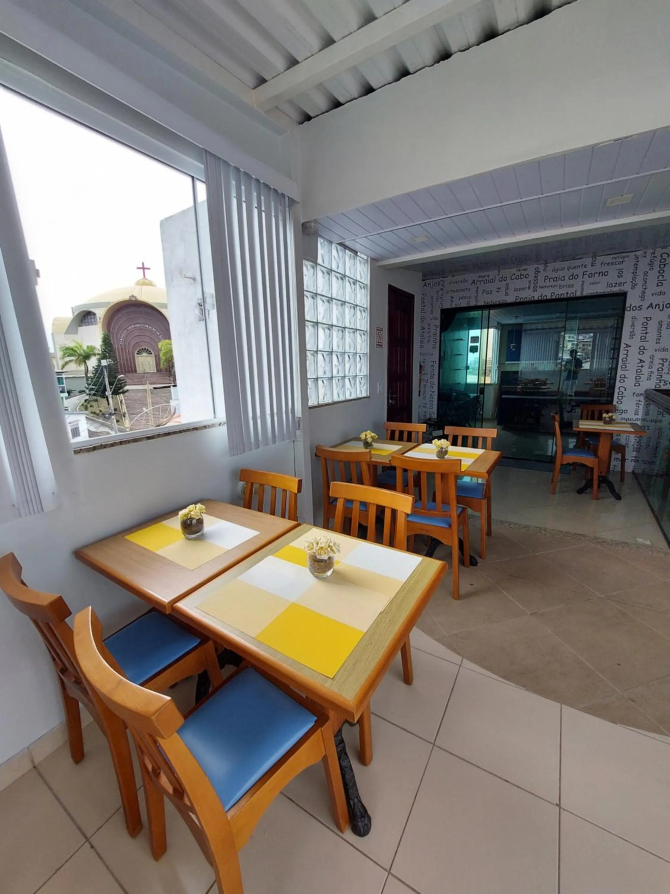 Restaurant/places to eat in Pousada Fernandes