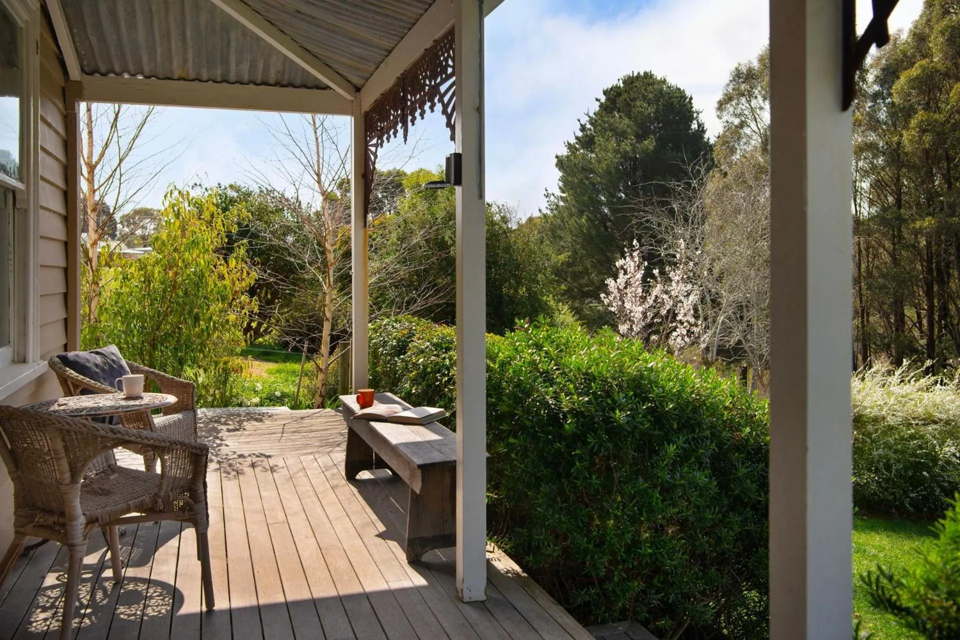 Table Hill Cottage - dog friendly retreat