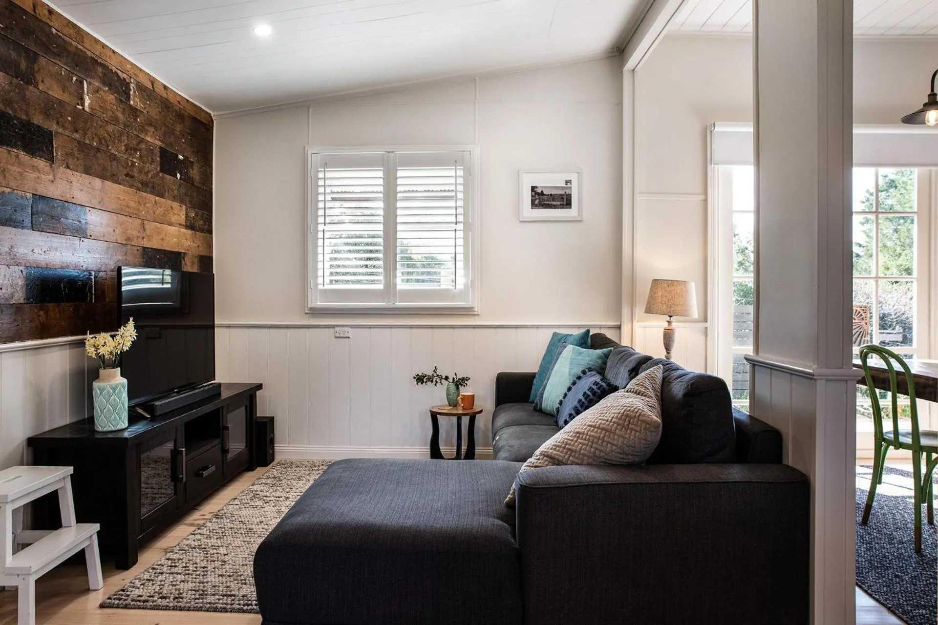 Living room in Table Hill Cottage - dog friendly retreat
