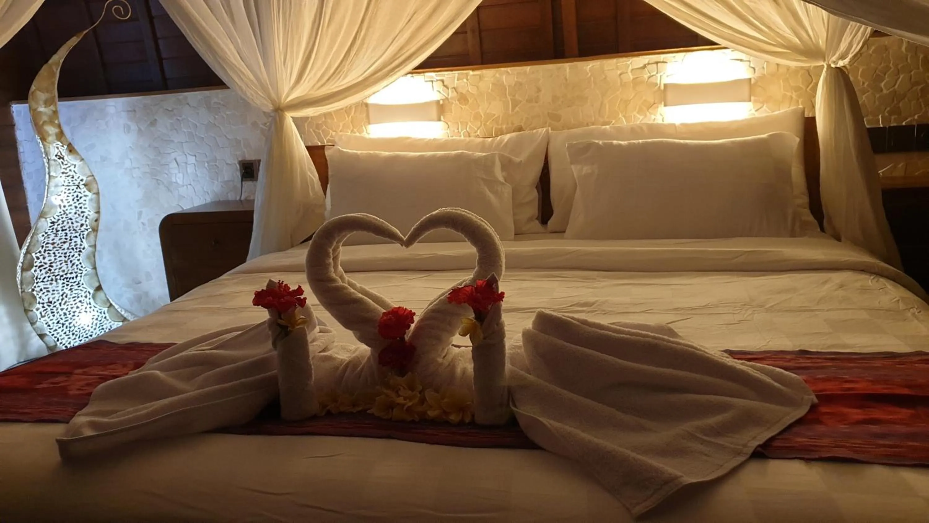 Bed in Jungle Paradise