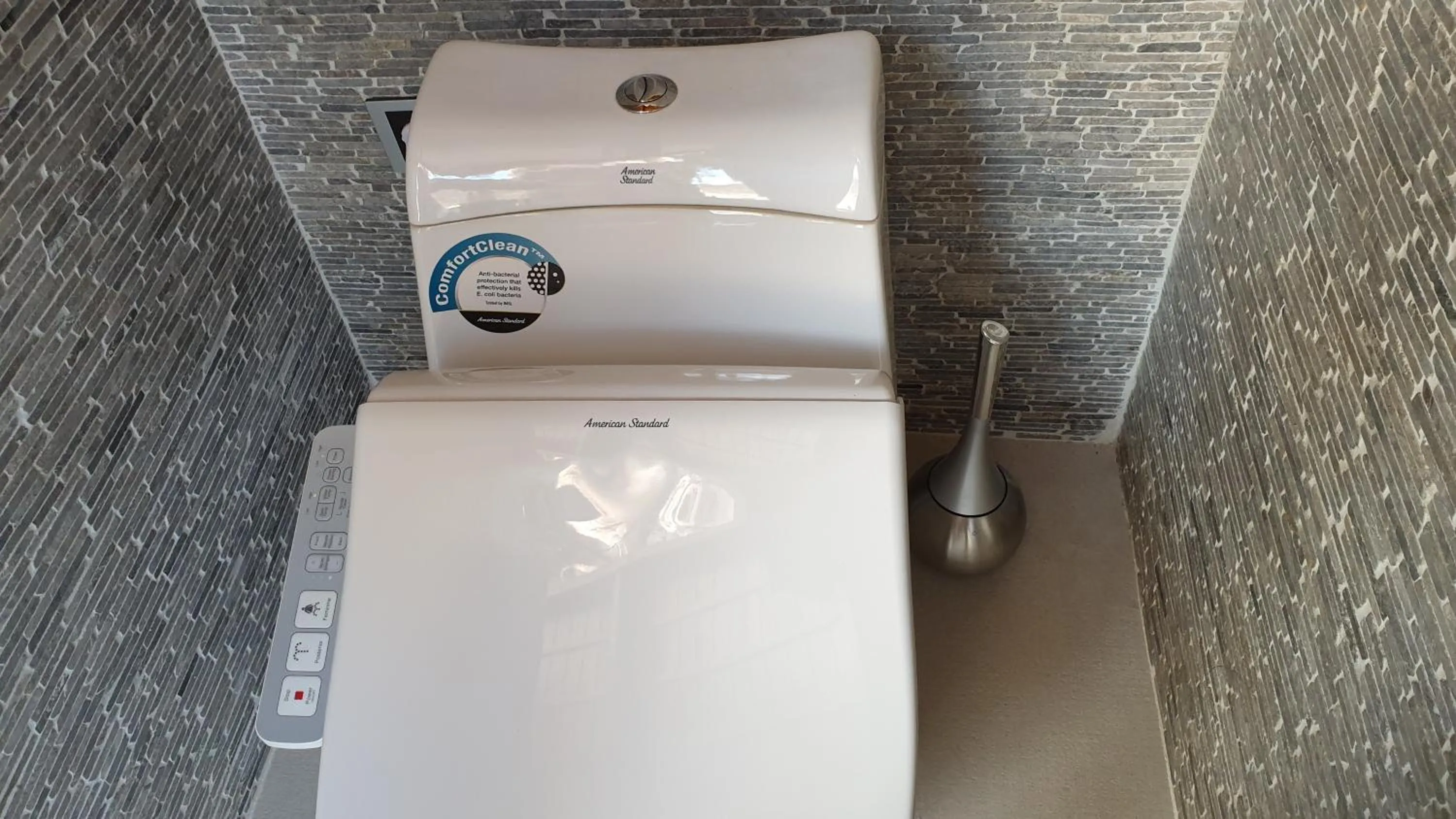 Toilet in Jungle Paradise