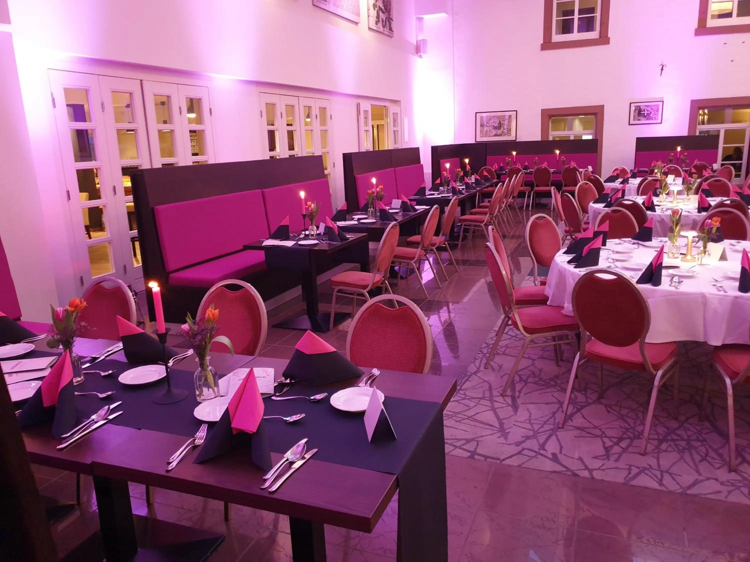 Restaurant/places to eat in EIFELkrimihotel