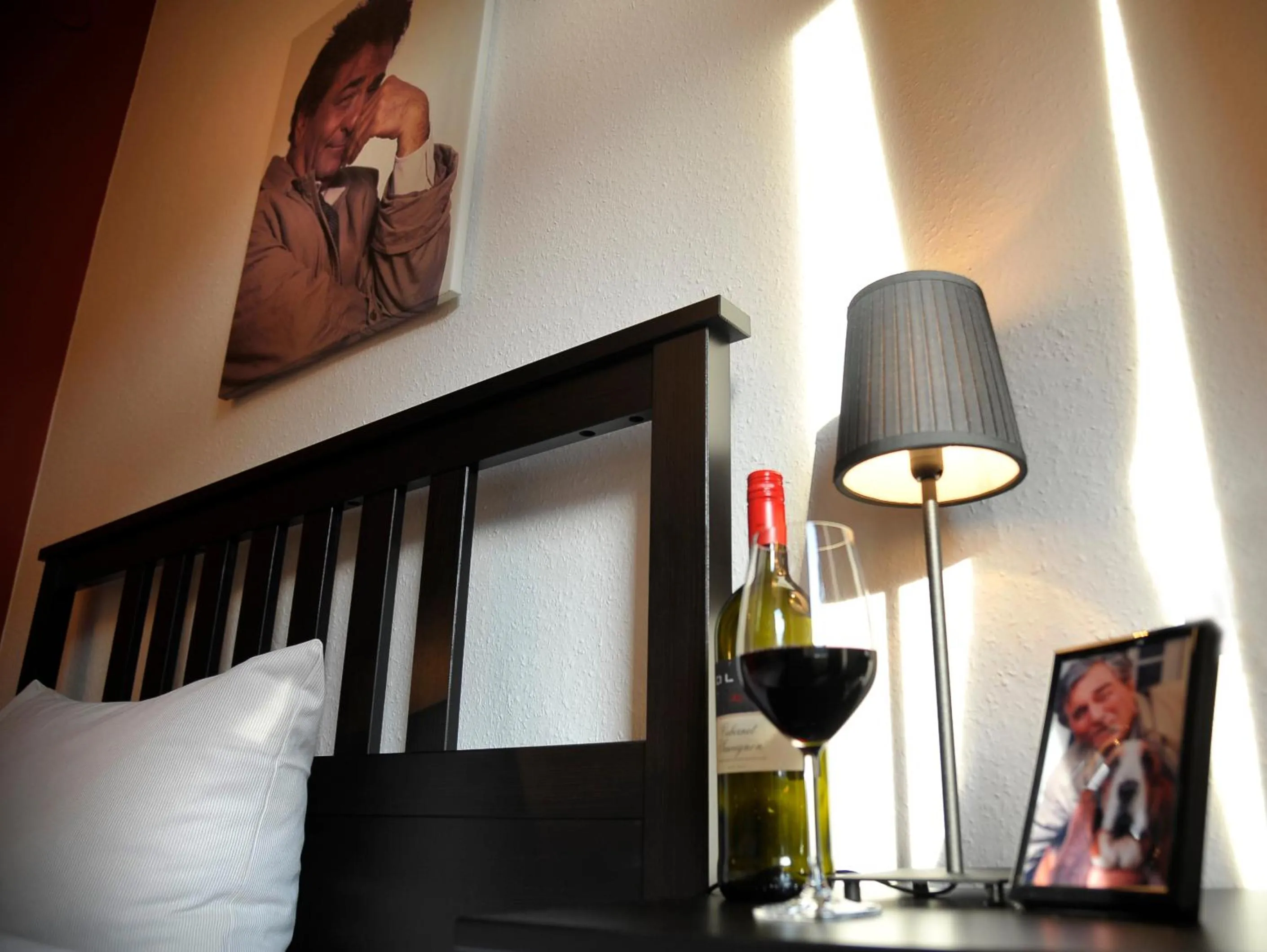 Bed in EIFELkrimihotel