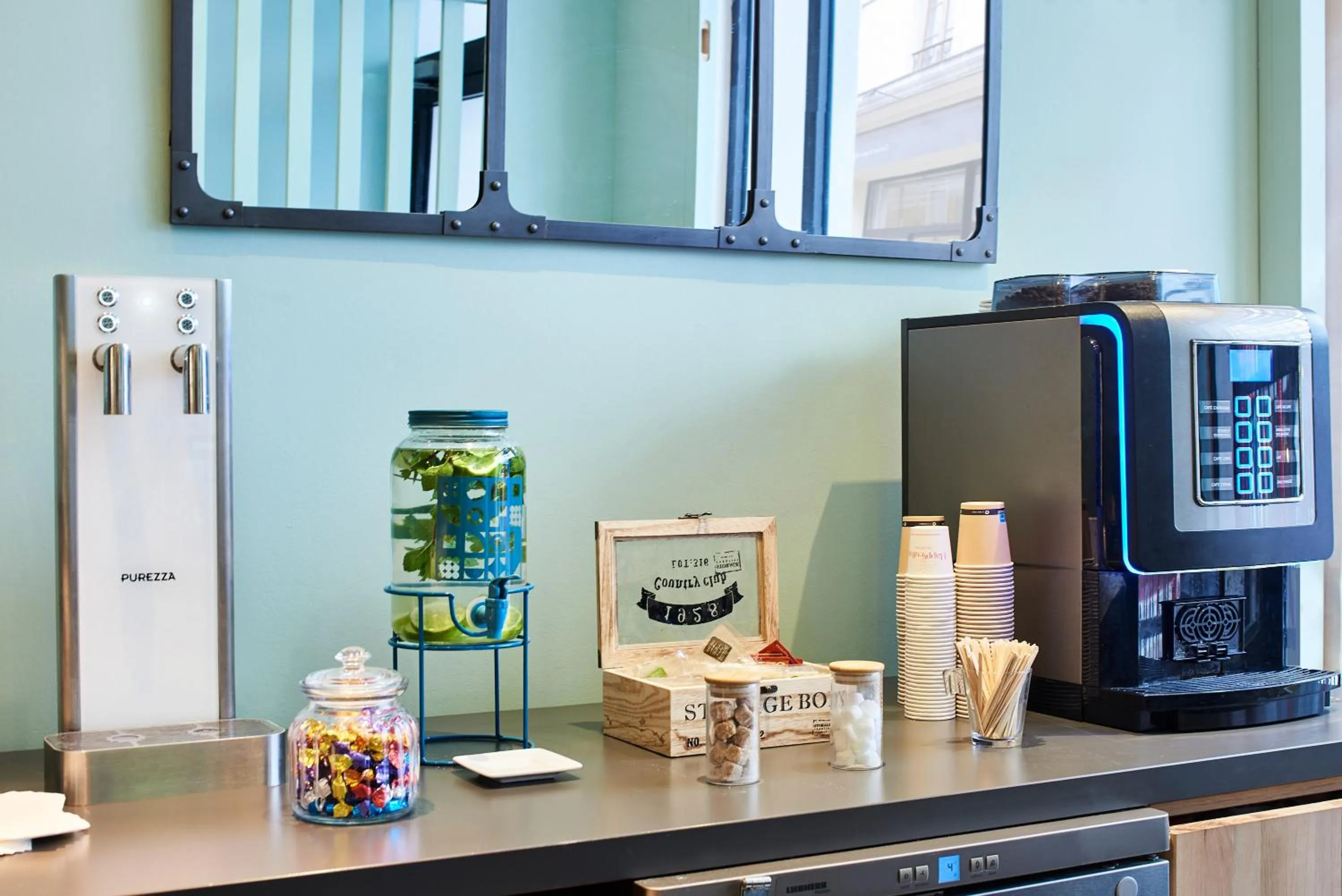 Lobby or reception in Hôtel Kabanel by Happyculture