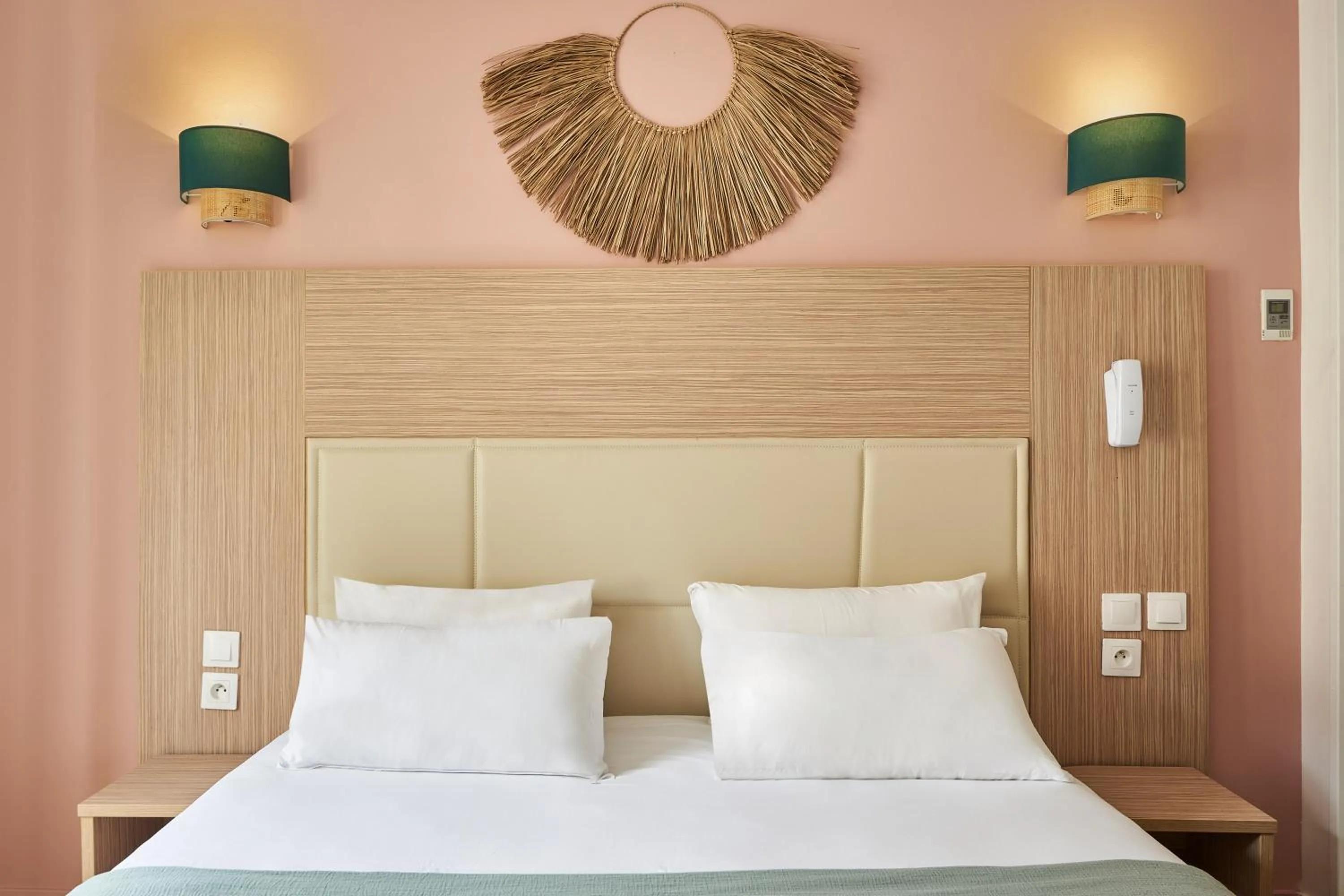 Bed in Hôtel Kabanel by Happyculture