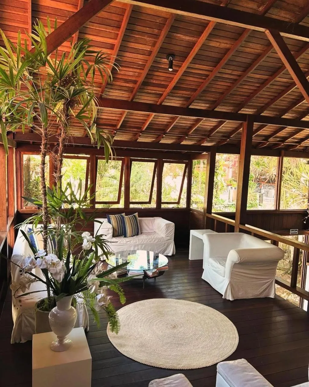 Living room in Pousada Coisa e Tao