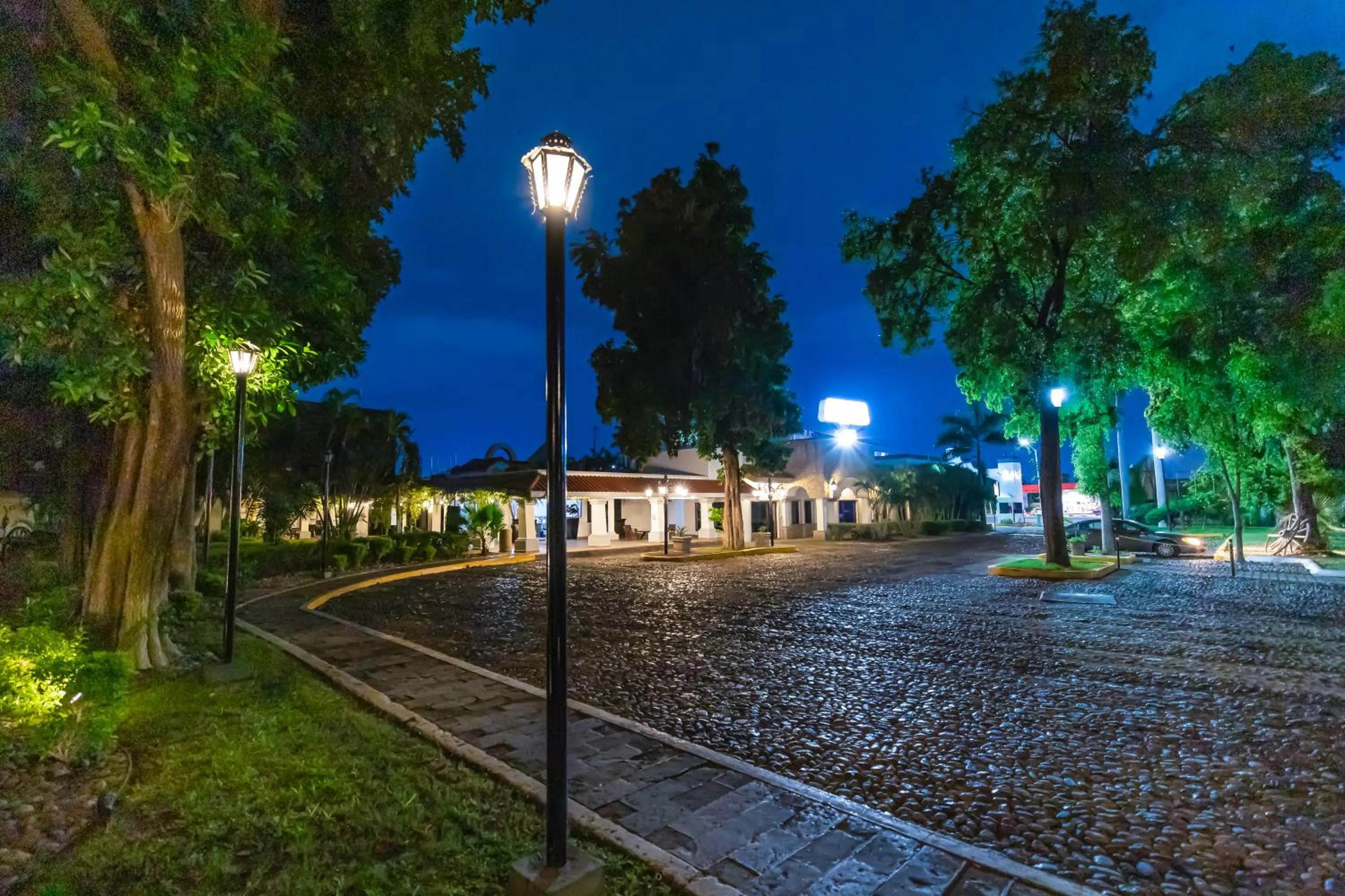Night in InHouse Select Hacienda Tres Rios Hotel Culiacán
