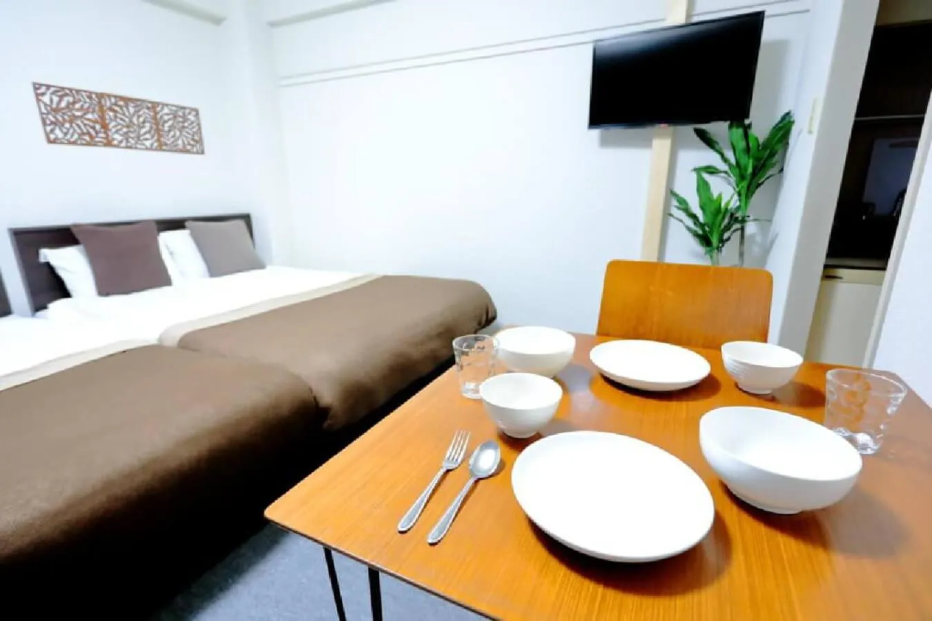 Living room, Bed in Mansion Pasture TSUKISAMU Fukuzumi