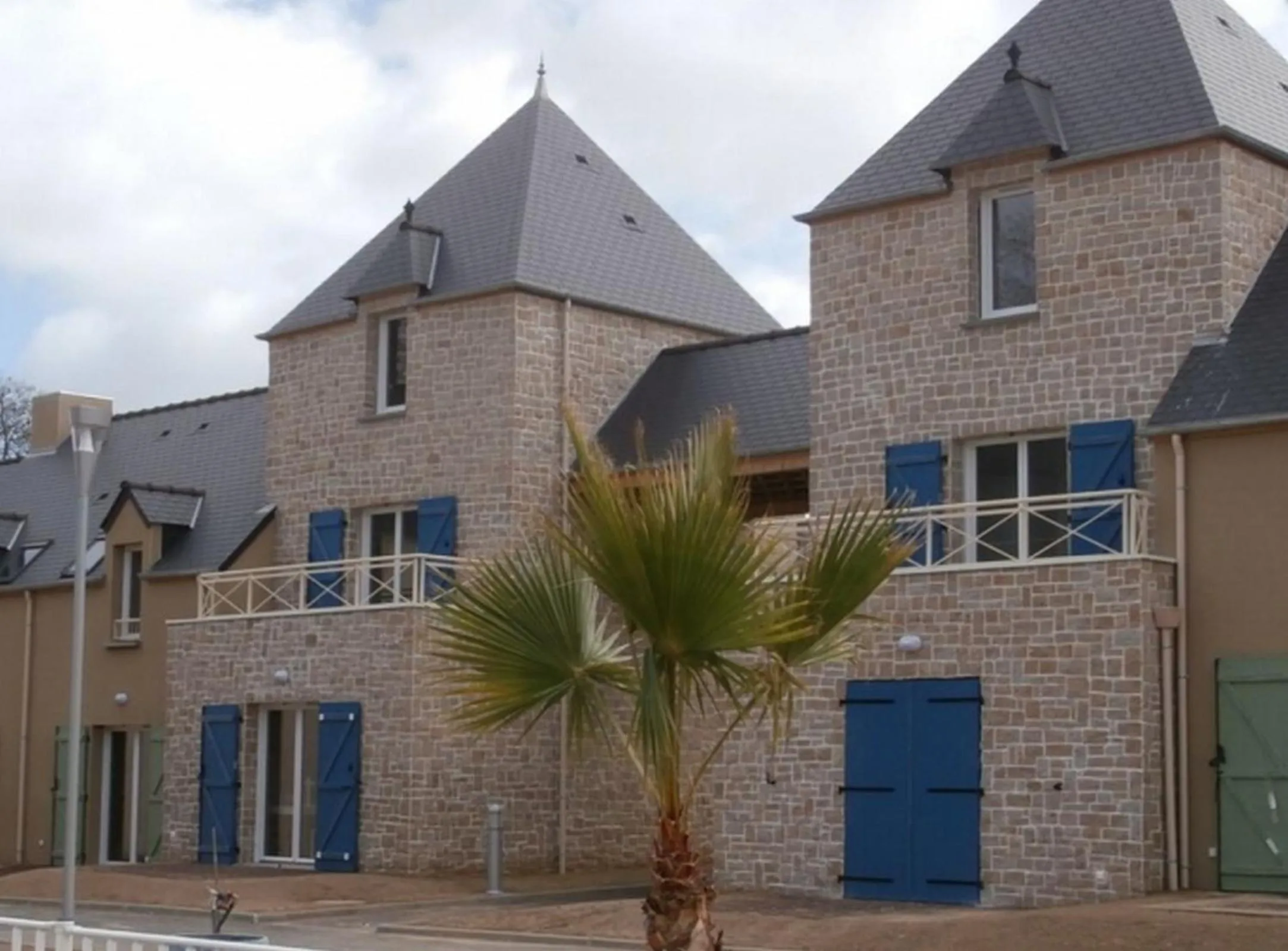 Facade/entrance in Résidence Goélia Le Domaine des Mauriers