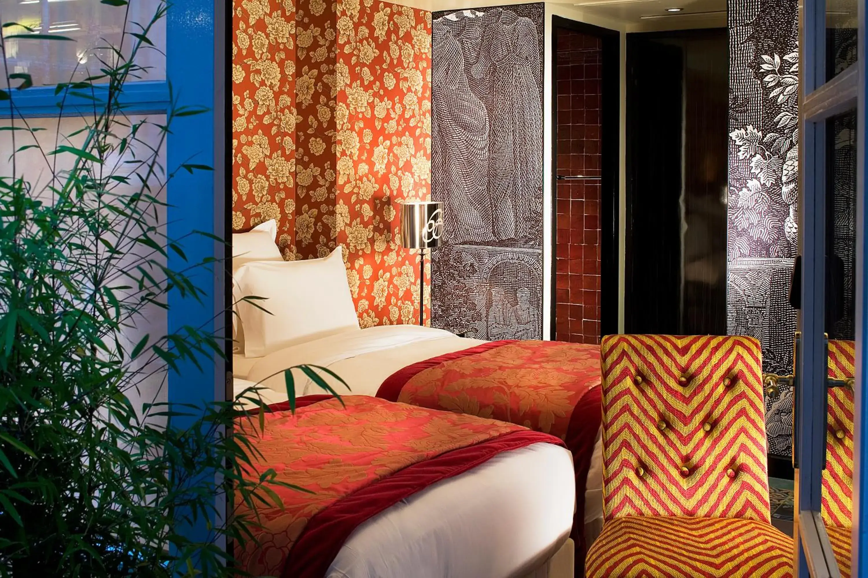 Photo of the whole room, Bed in Hôtel Le Bellechasse Saint-Germain Photo of the whole room, Bed in Hôtel Le Bellechasse Saint-Germain