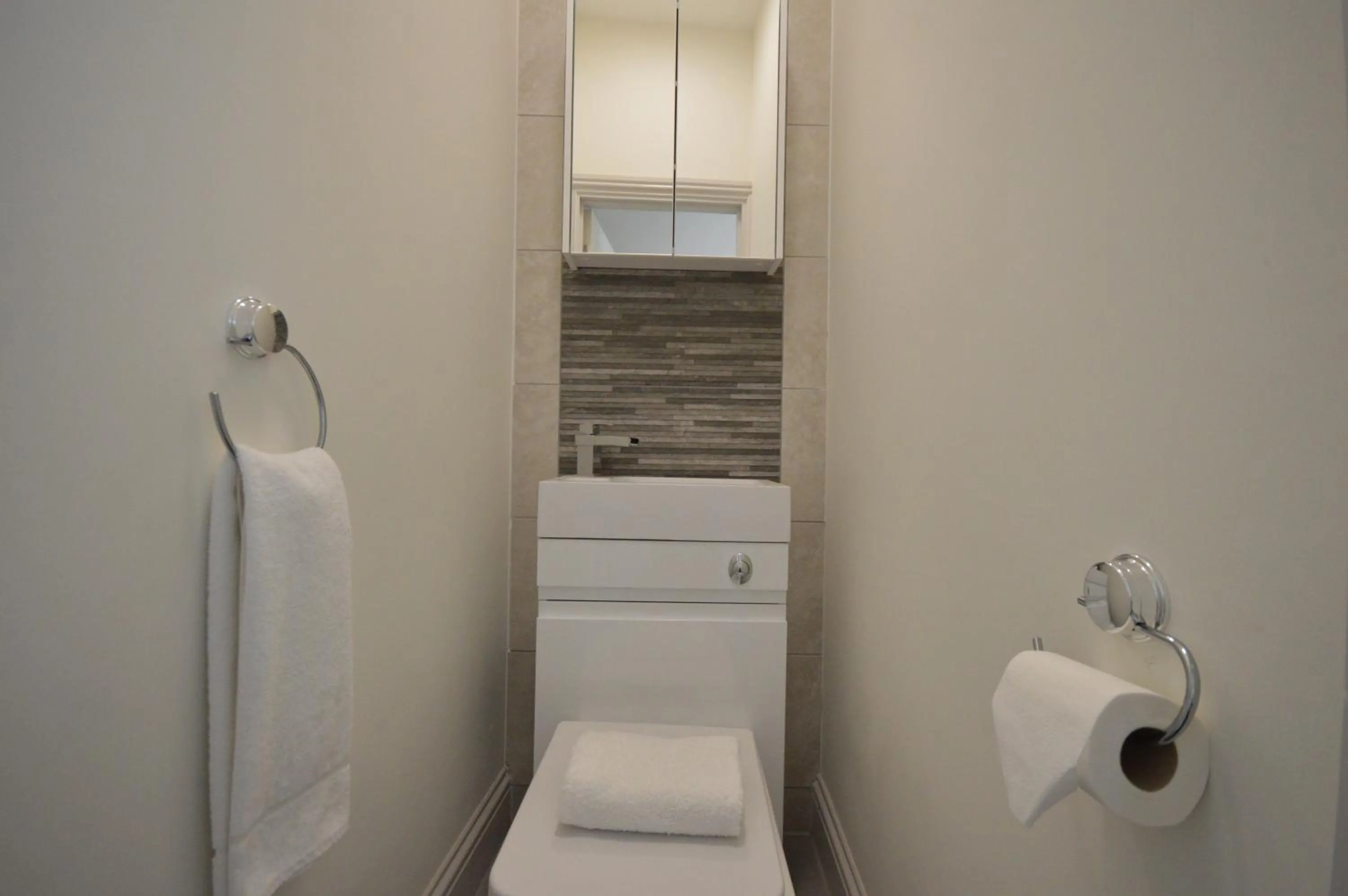 Lexicon House - 4 bedrooms 3 bathrooms
