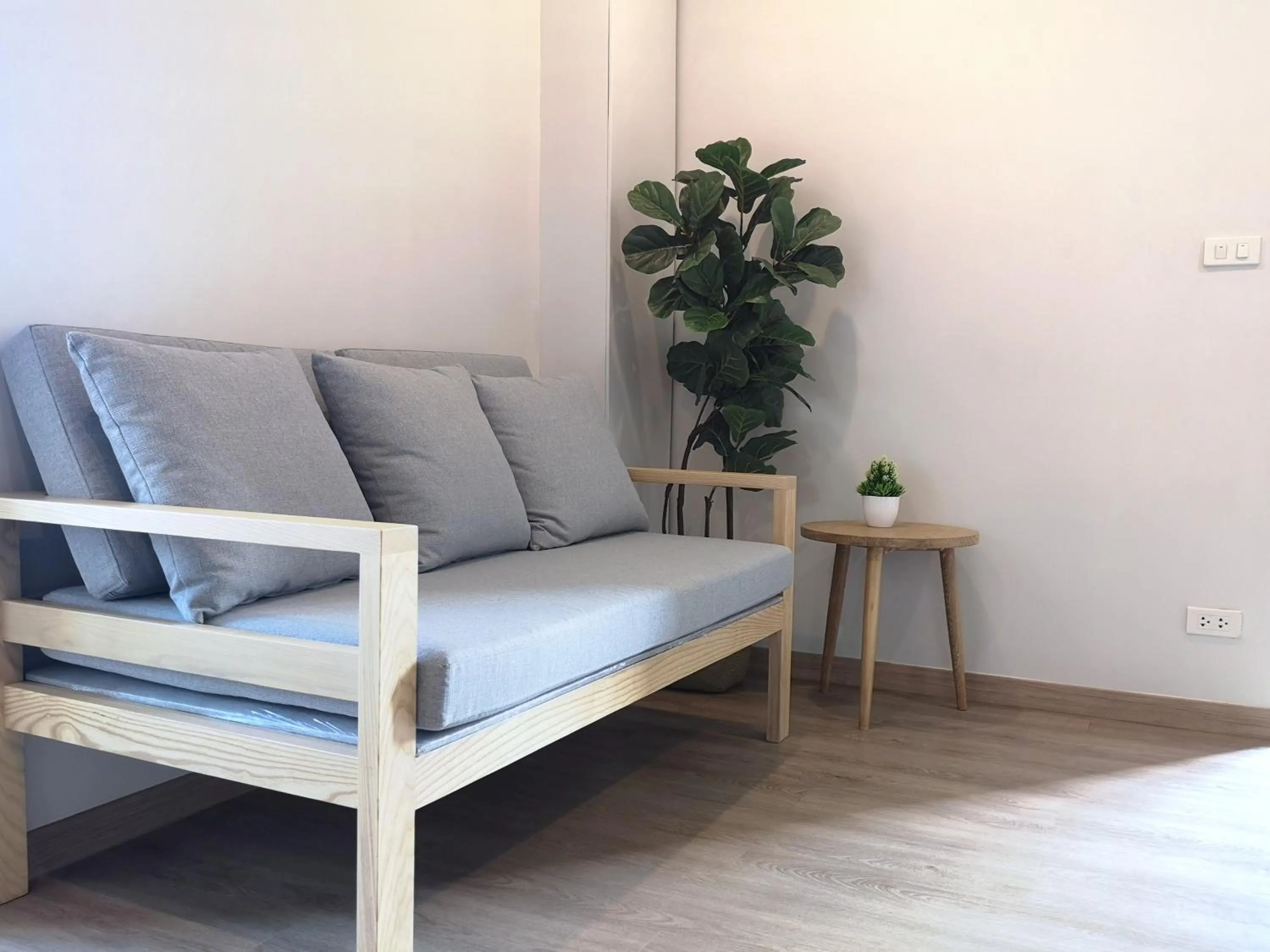 Seating area in YAKTHAI POSHTEL