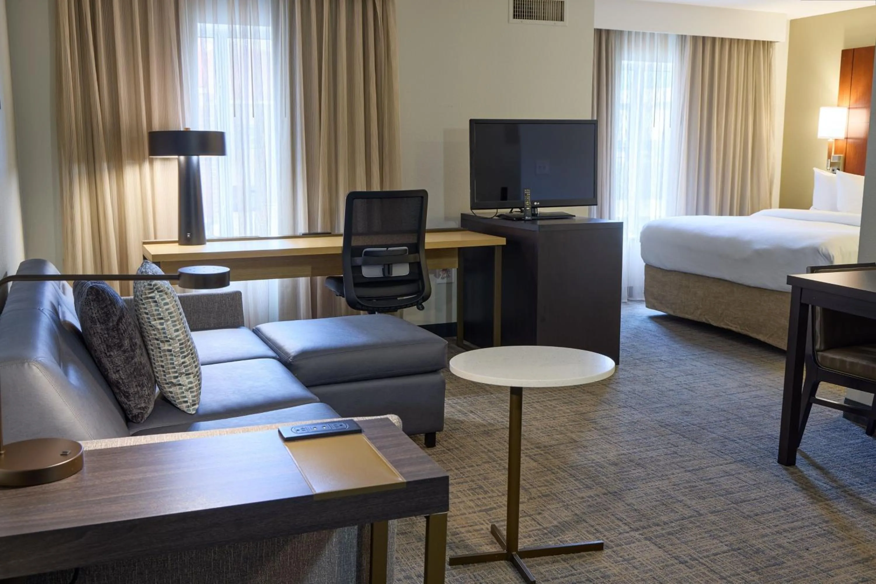 Living room, Bed in Residence Inn by Marriott Columbia Northwest/Harbison