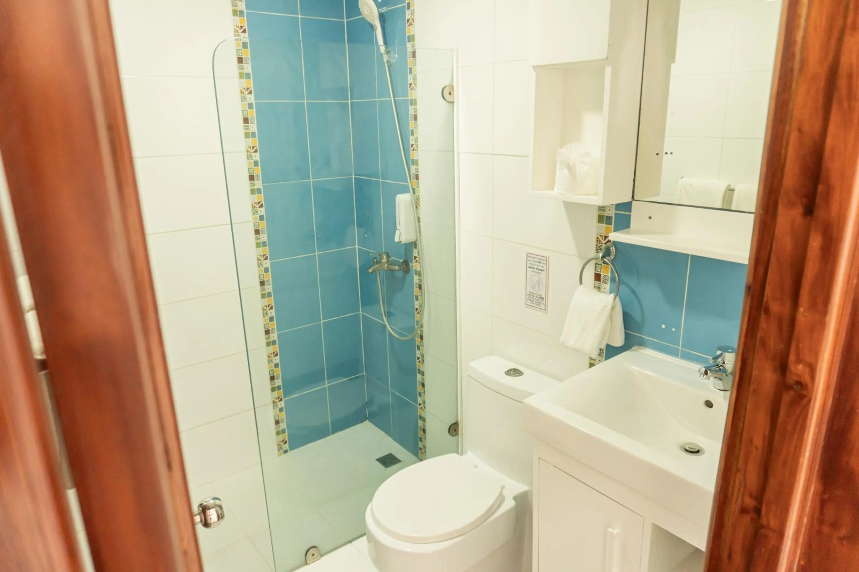 Shower in Green Coast Hotel