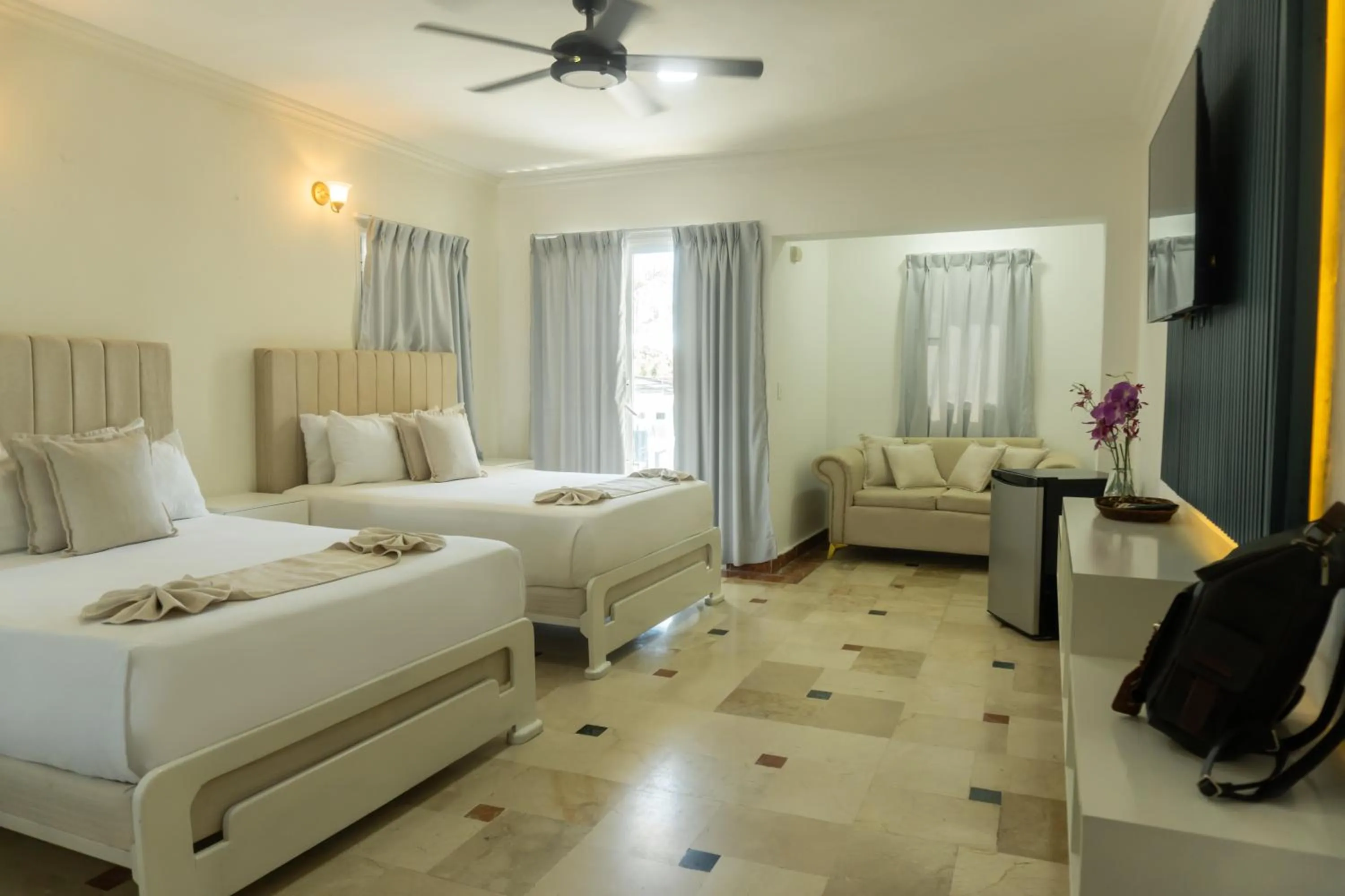 Bed in Green Coast Hotel