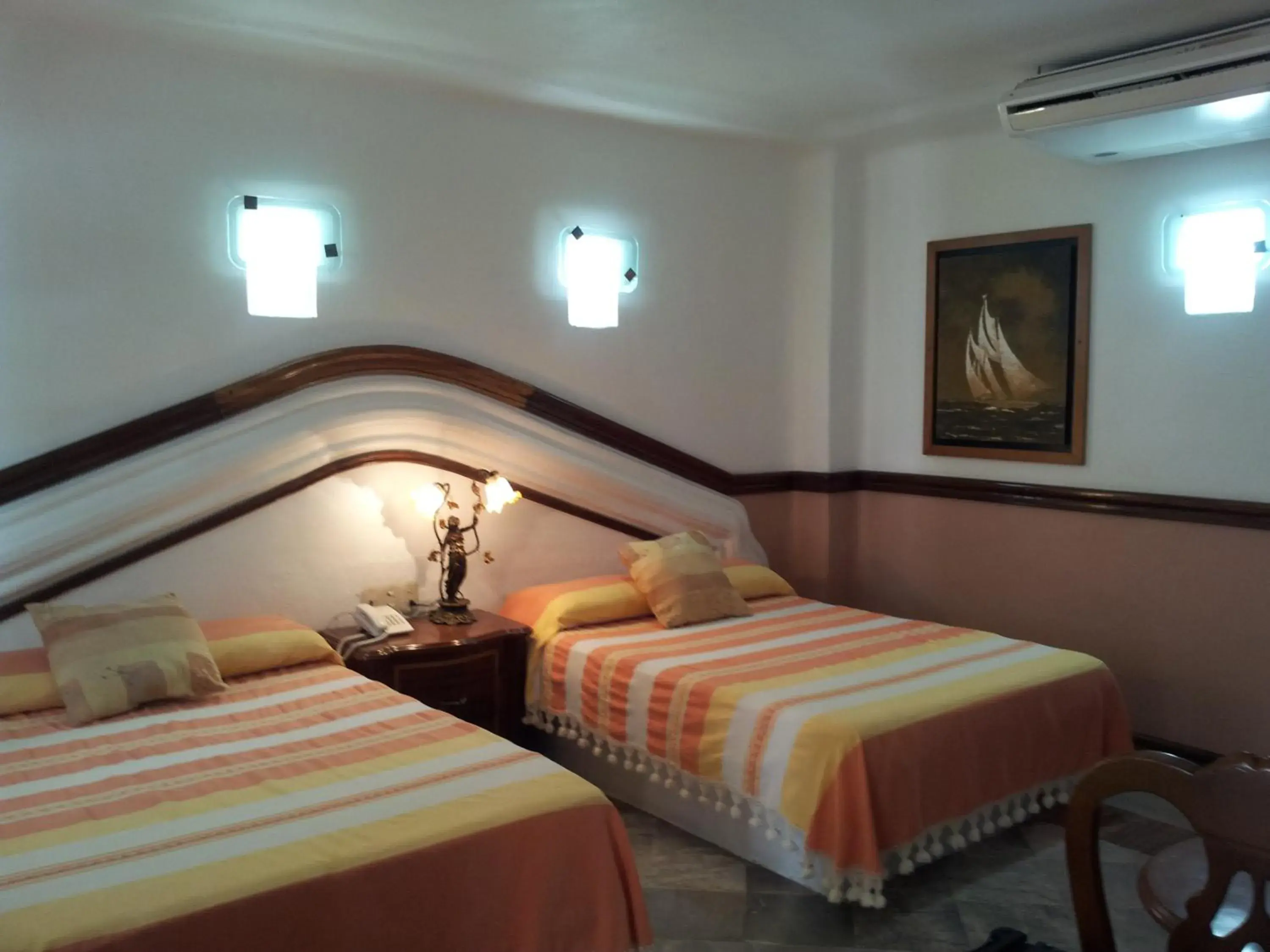 Quadruple Room in Canadian Resort Huatulco Quadruple Room in Canadian Resort Huatulco