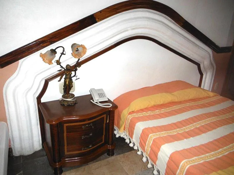 Bed in Canadian Resort Huatulco