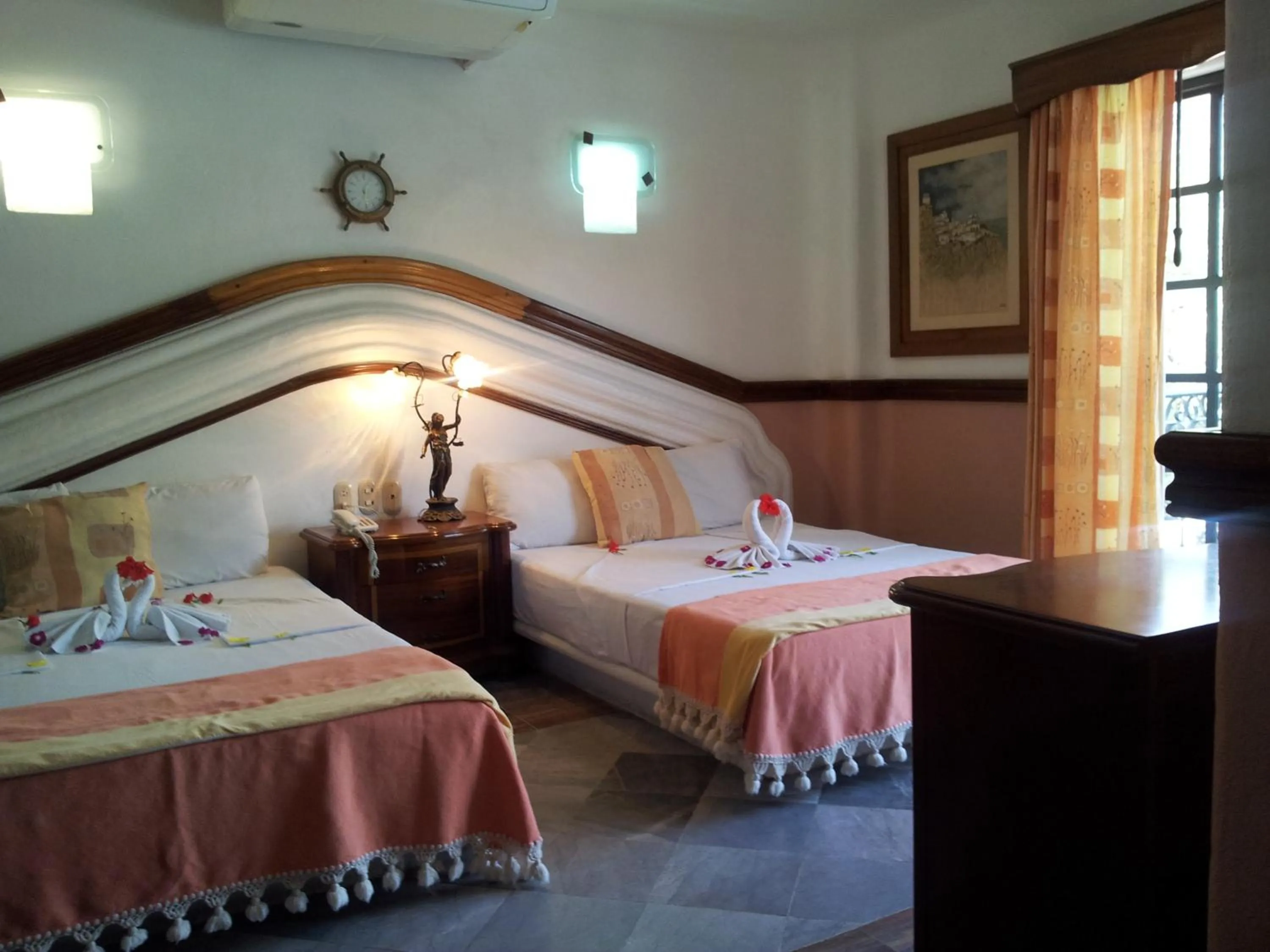 Bed in Canadian Resort Huatulco