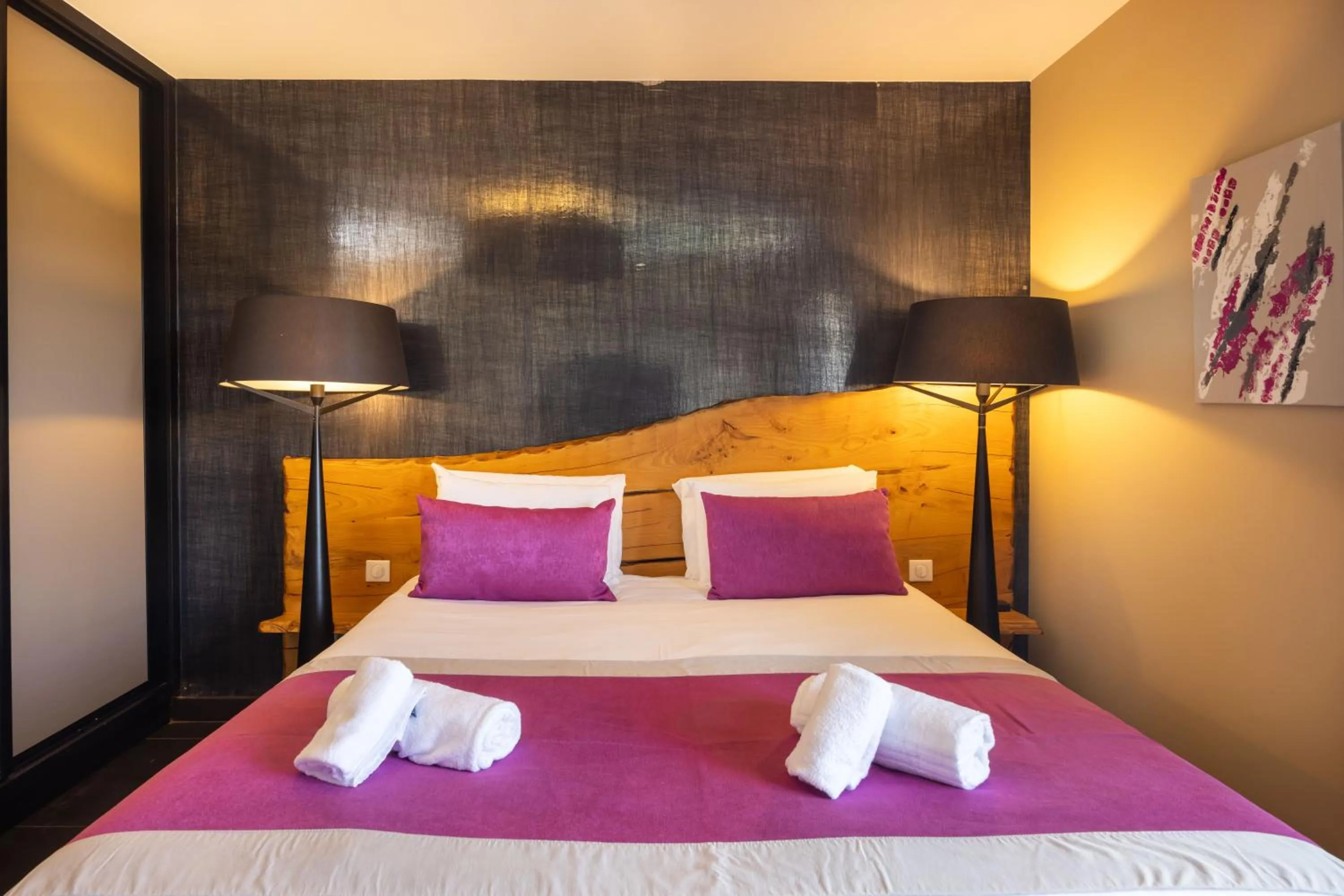 Bedroom, Bed in Mercure Brignoles Golf de Barbaroux & Spa