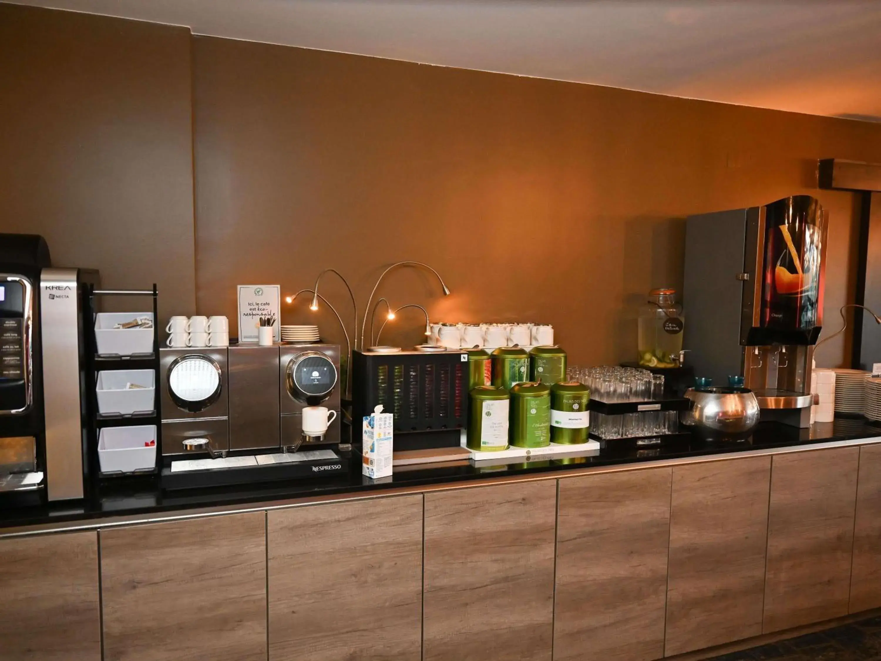 Breakfast in Mercure Brignoles Golf de Barbaroux & Spa Breakfast in Mercure Brignoles Golf de Barbaroux & Spa