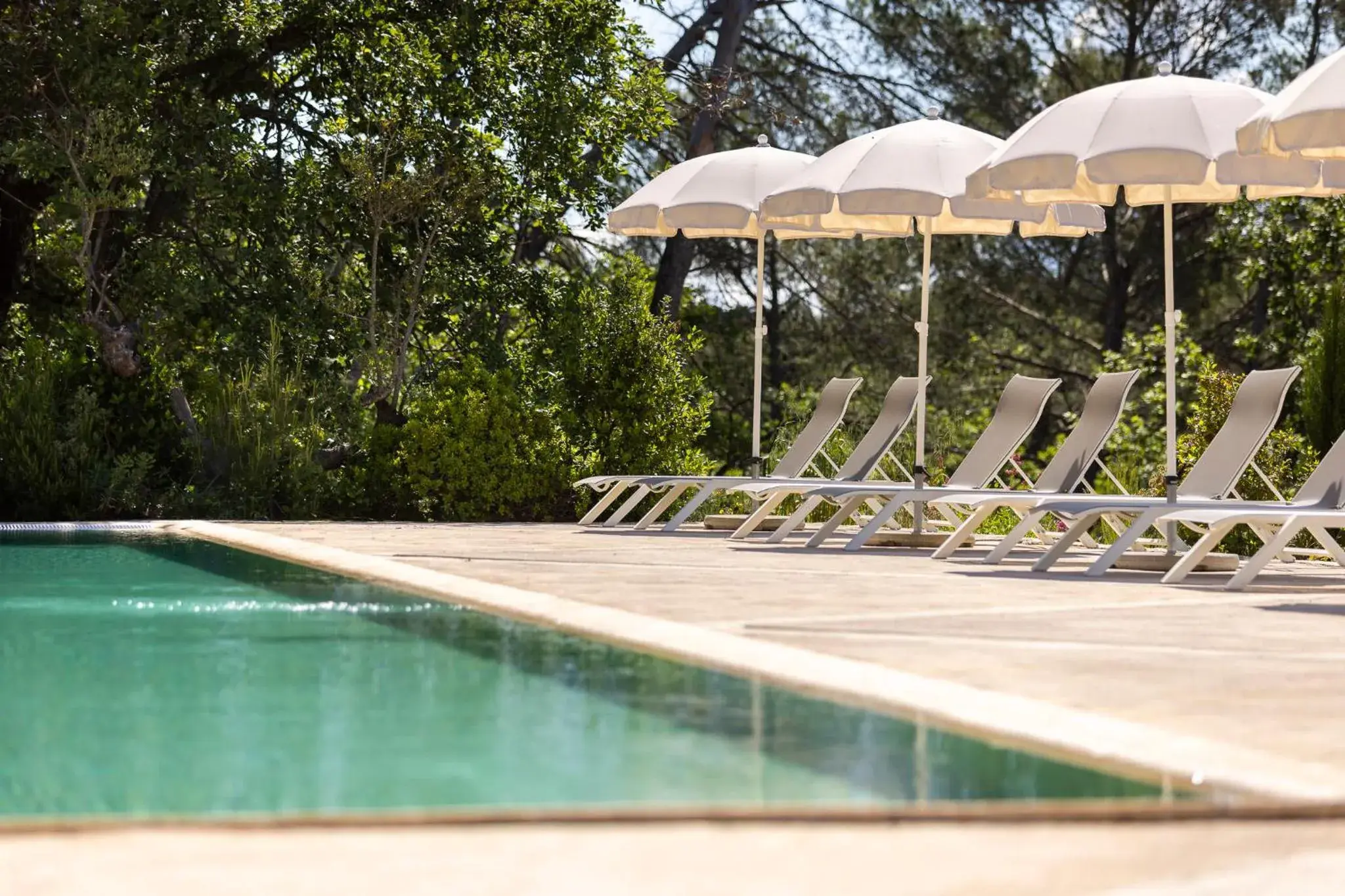 Swimming pool in Mercure Brignoles Golf de Barbaroux & Spa Swimming pool in Mercure Brignoles Golf de Barbaroux & Spa