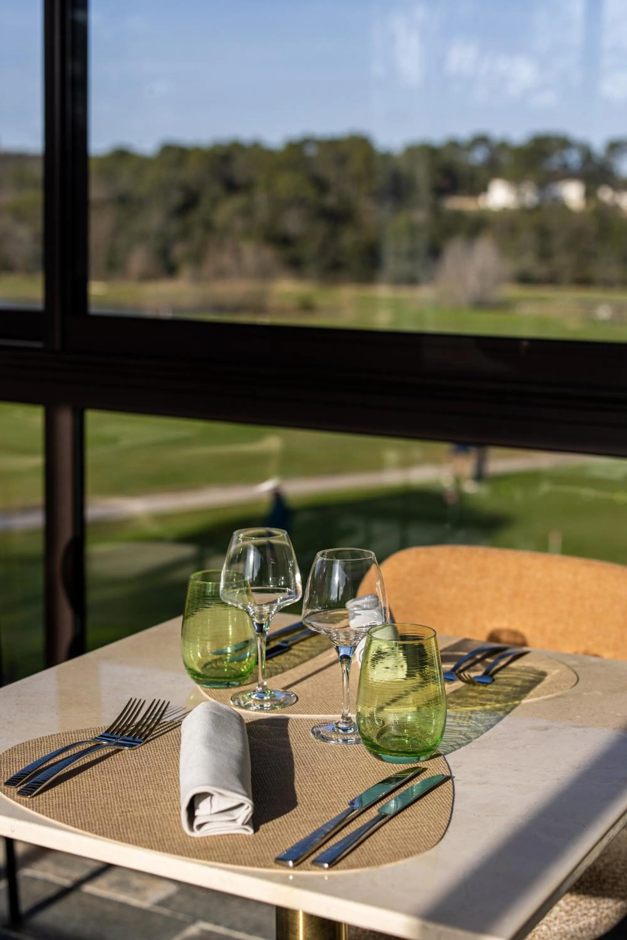 Restaurant/places to eat in Mercure Brignoles Golf de Barbaroux & Spa