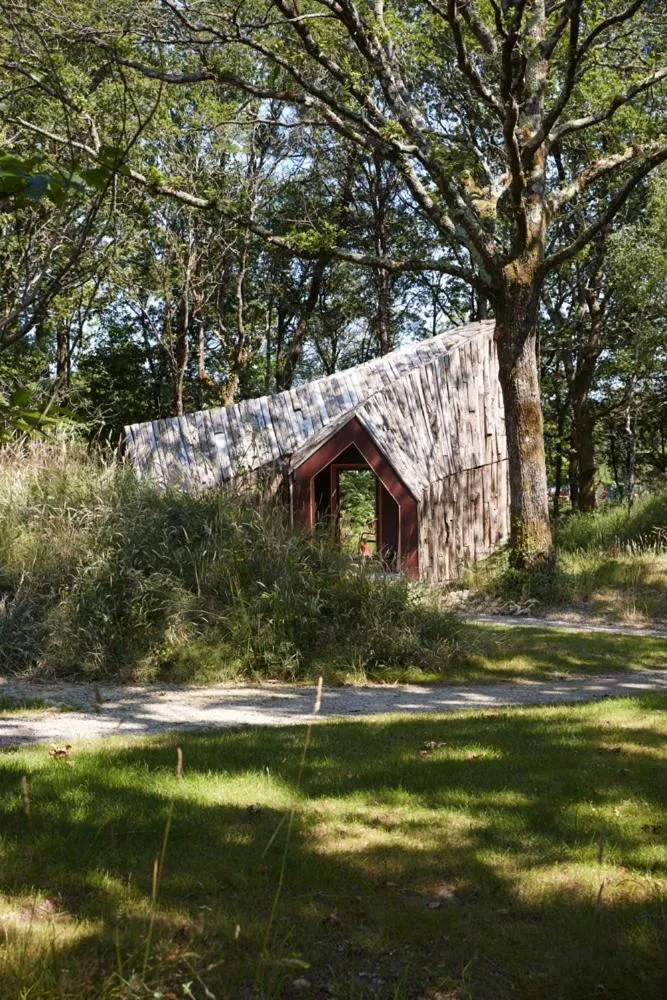 Restaurant/places to eat in La Belle Folie