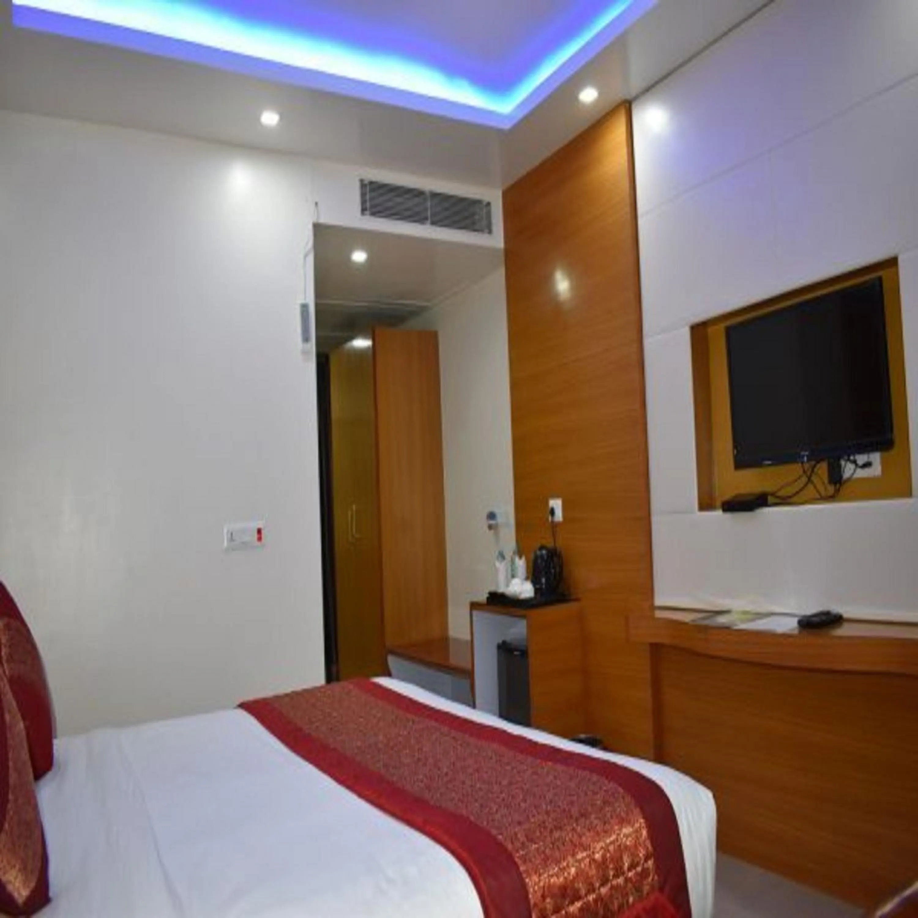 TV and multimedia, Bed in HOTEL ANAND INTERNATIONAL