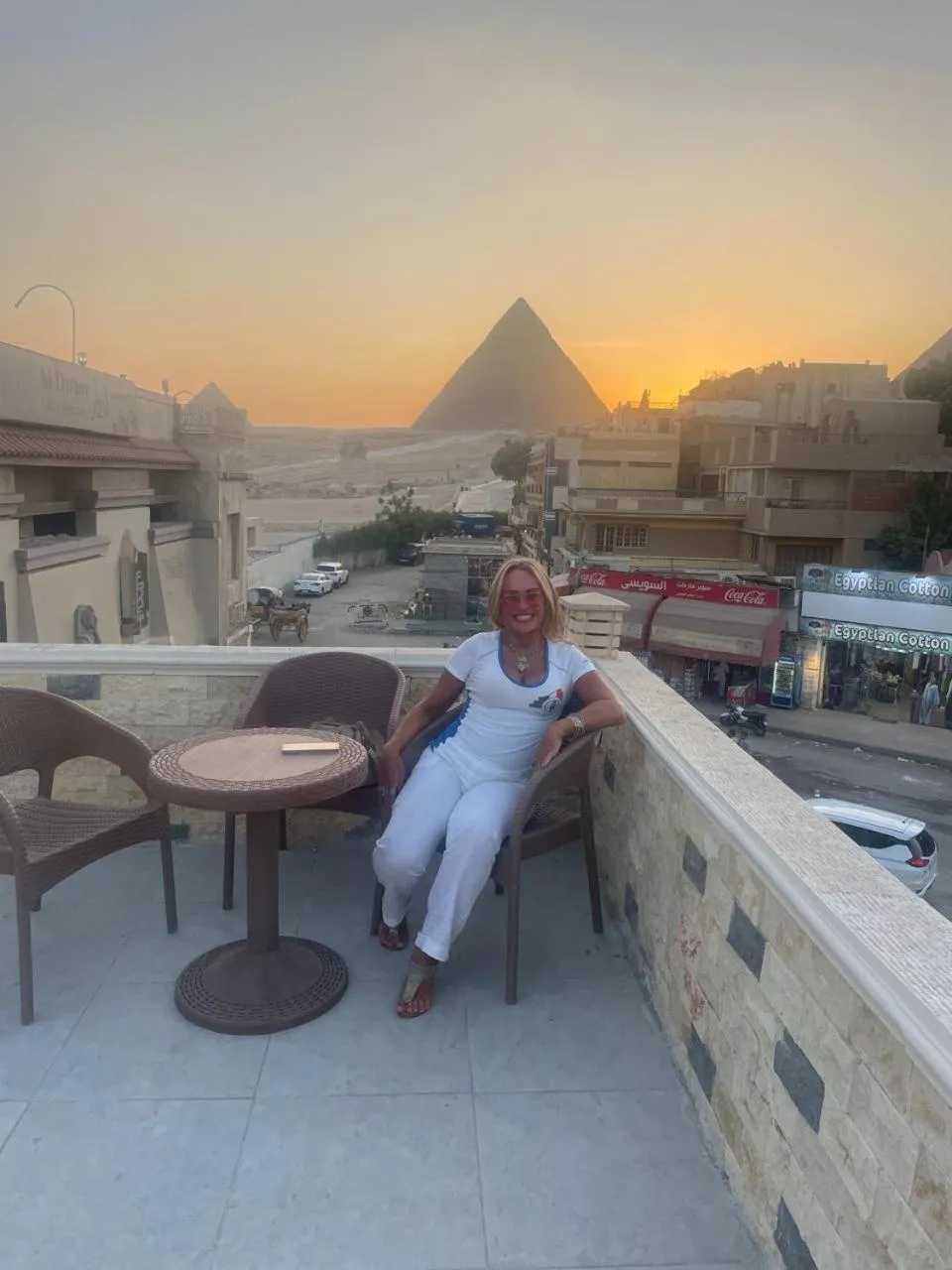 Sphinx palace pyramids view inn