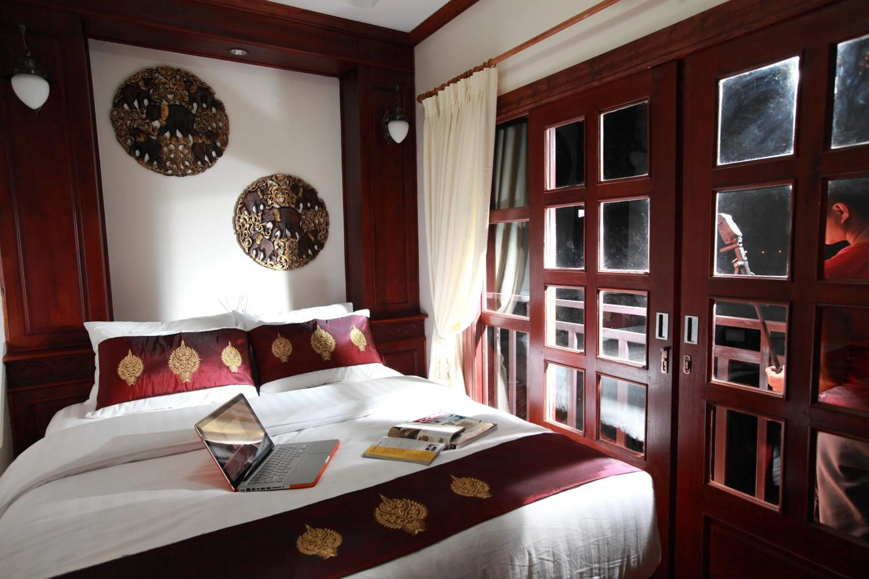 Bed in Manorom Boutique Hotel