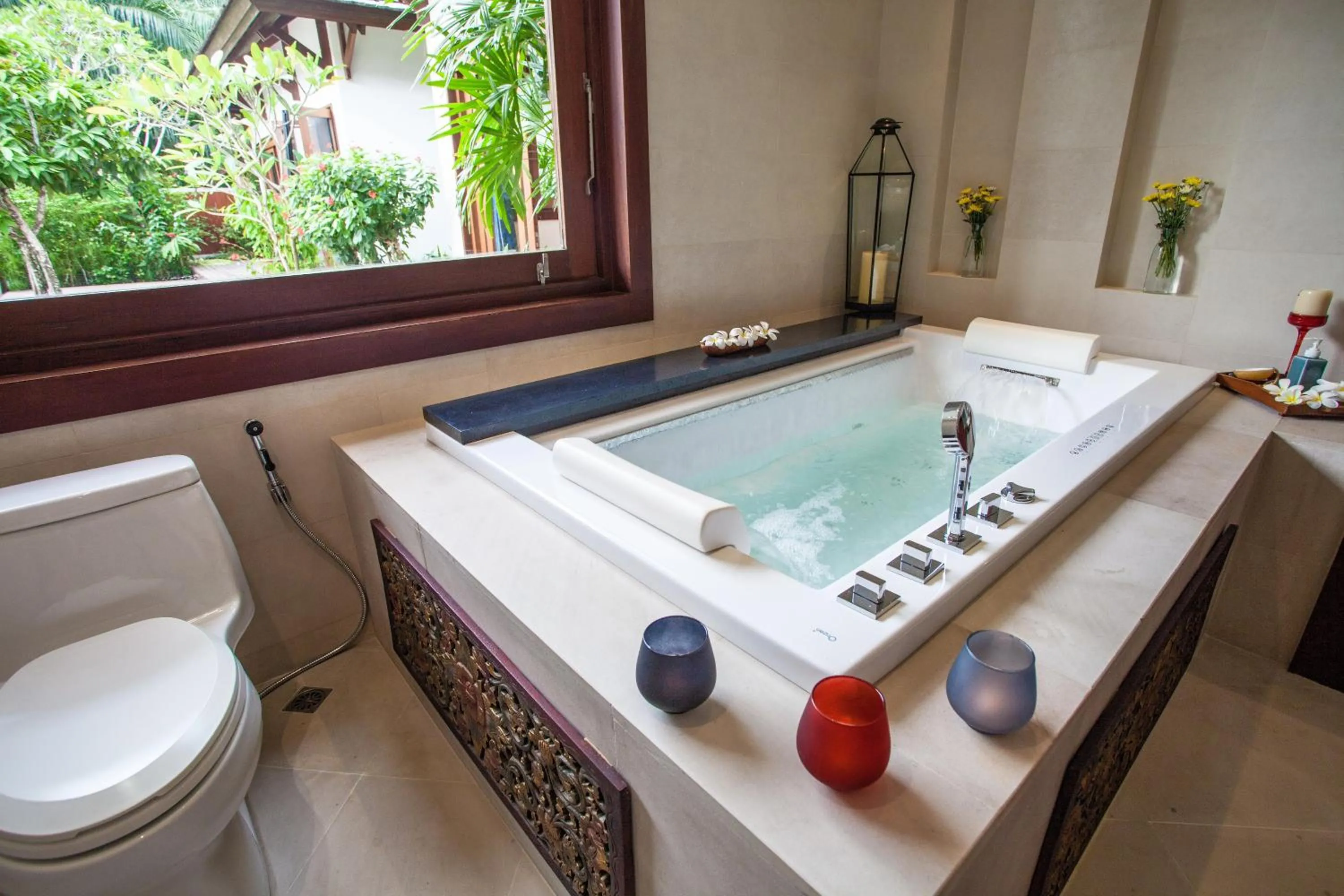 Hot Tub in Baan Pinya Balinese Style Pool Villa