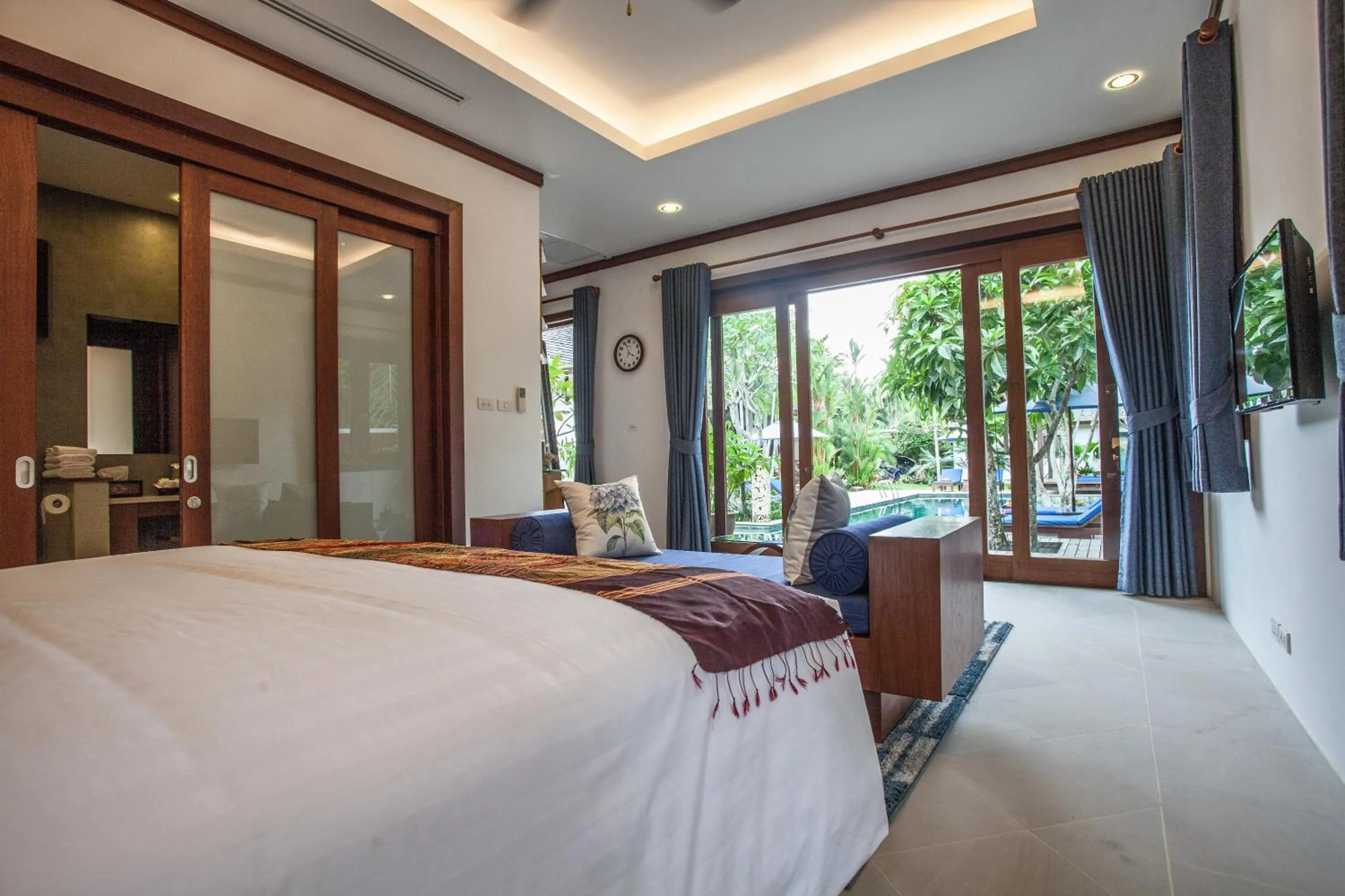 Bedroom, Bed in Baan Pinya Balinese Style Pool Villa
