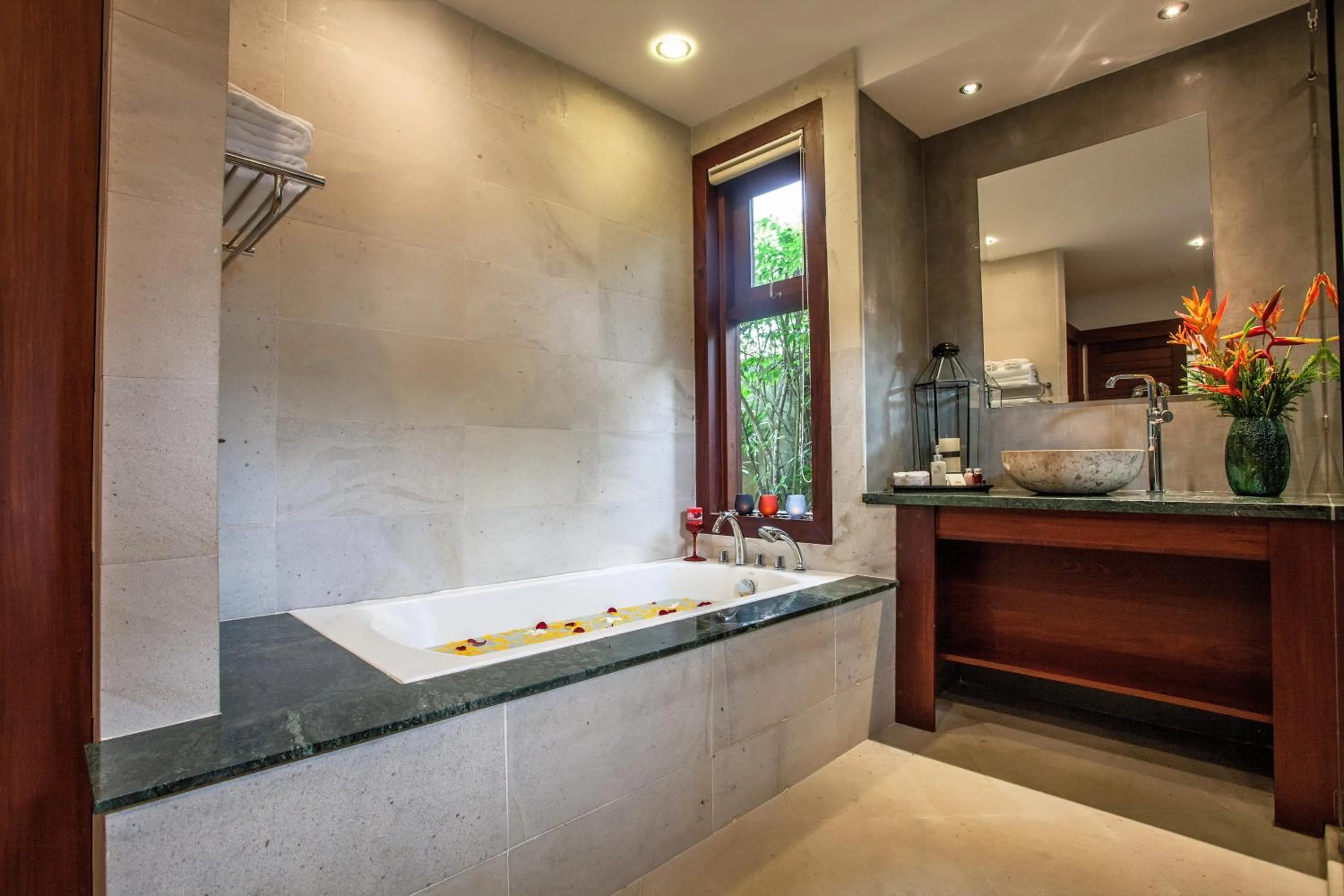 Bathroom in Baan Pinya Balinese Style Pool Villa