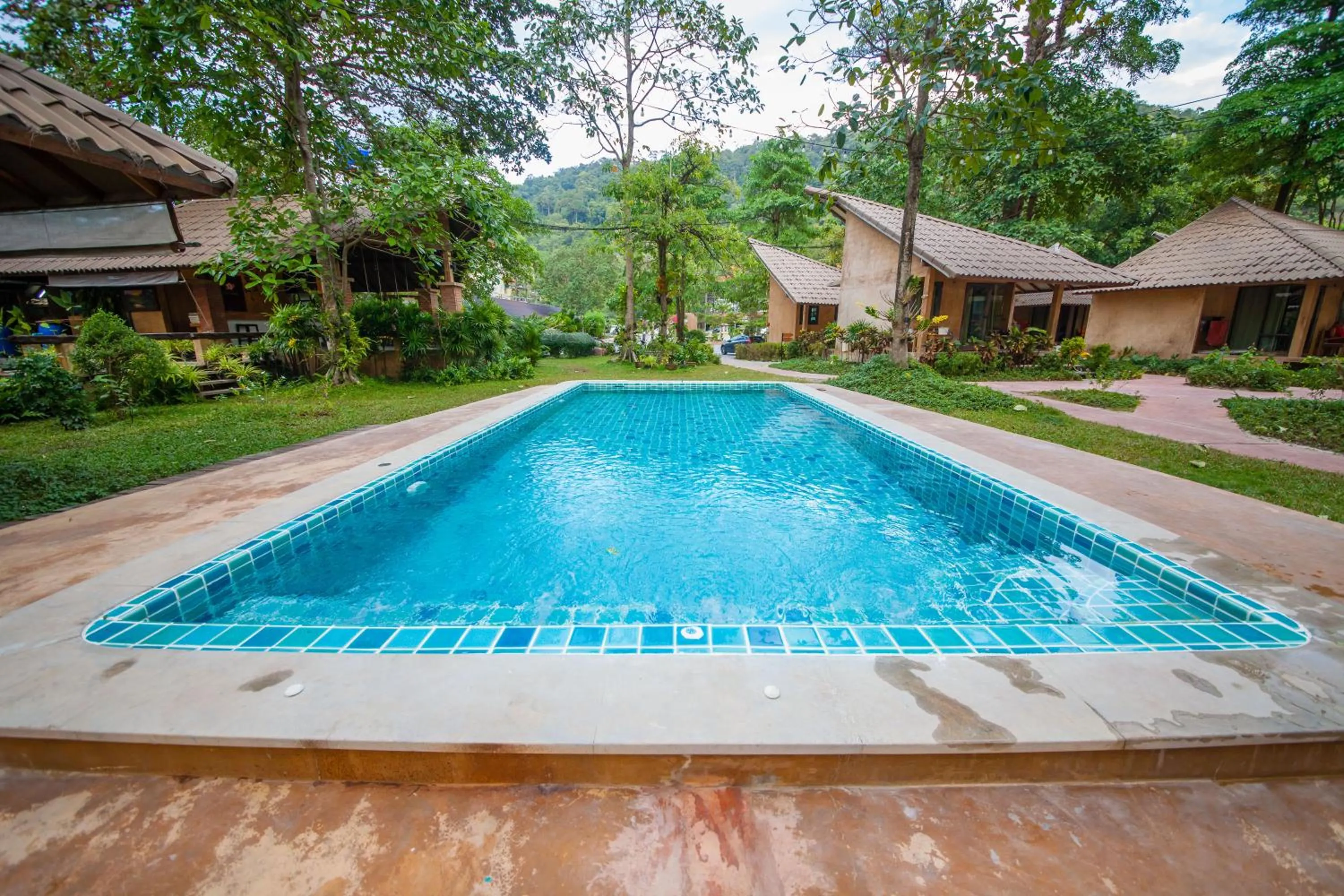 Property building in Flora I Talay