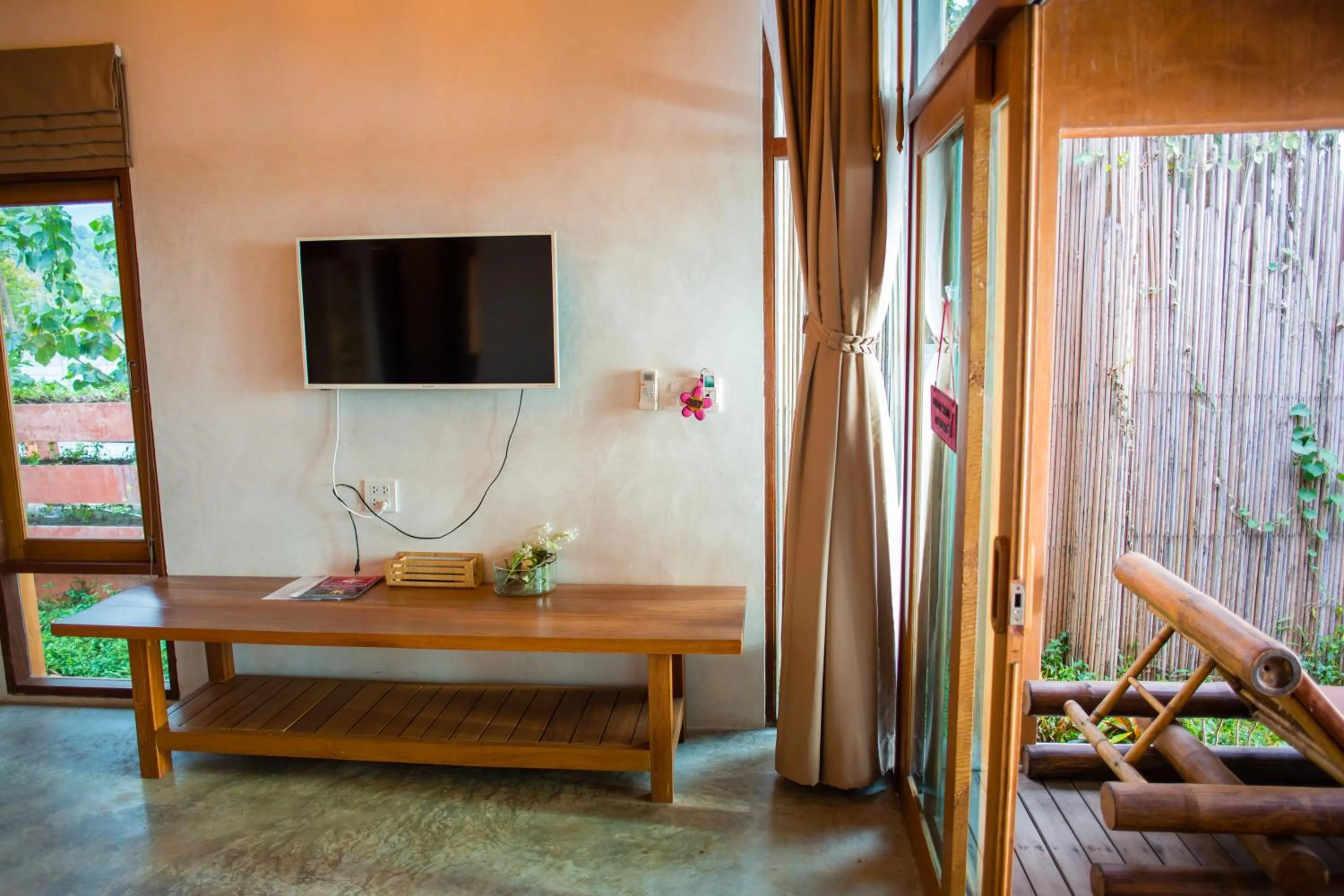 Communal lounge/ TV room in Flora I Talay