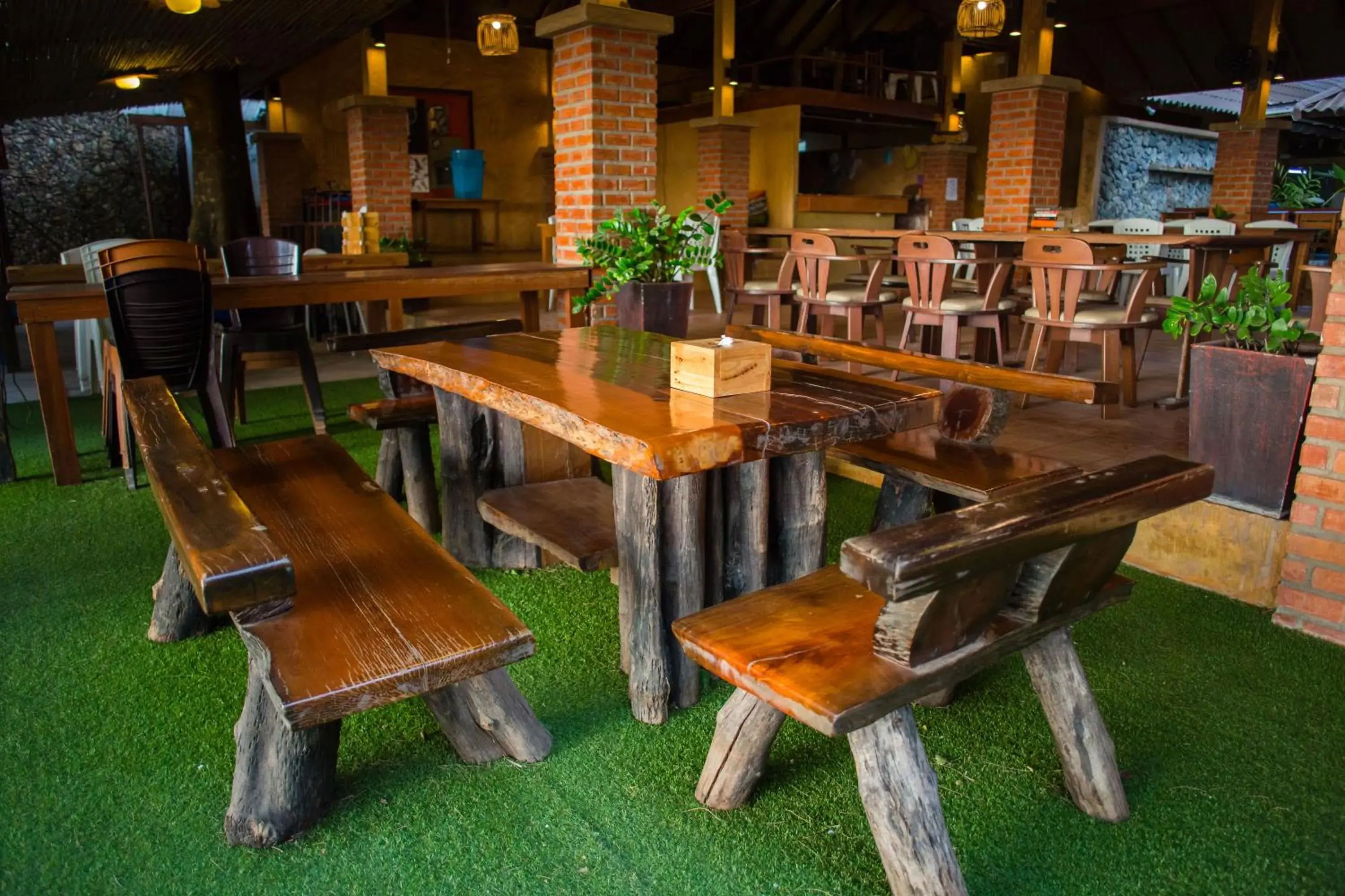 Restaurant/places to eat in Flora I Talay Restaurant/places to eat in Flora I Talay