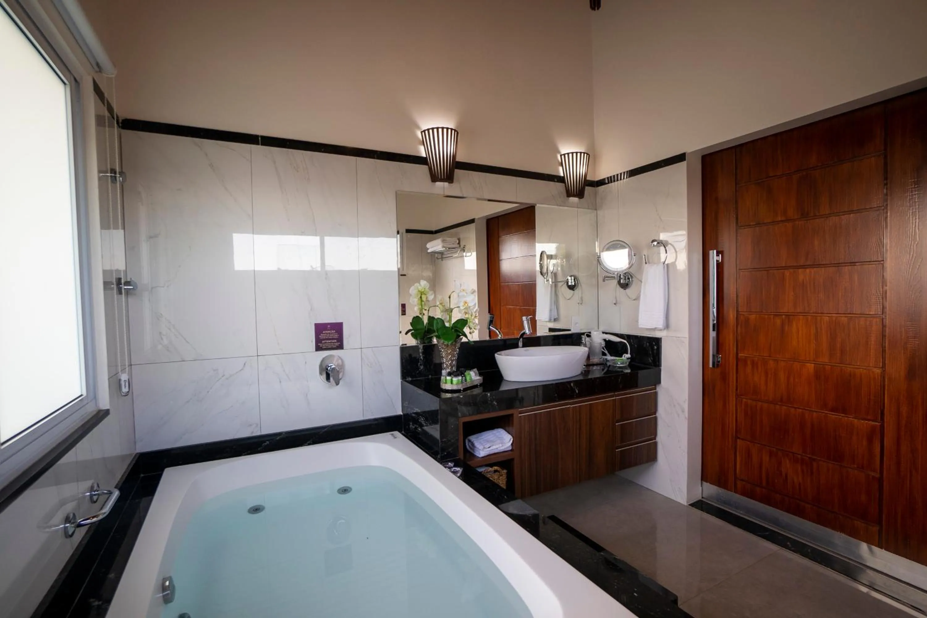 Bath in Ananda Pousada