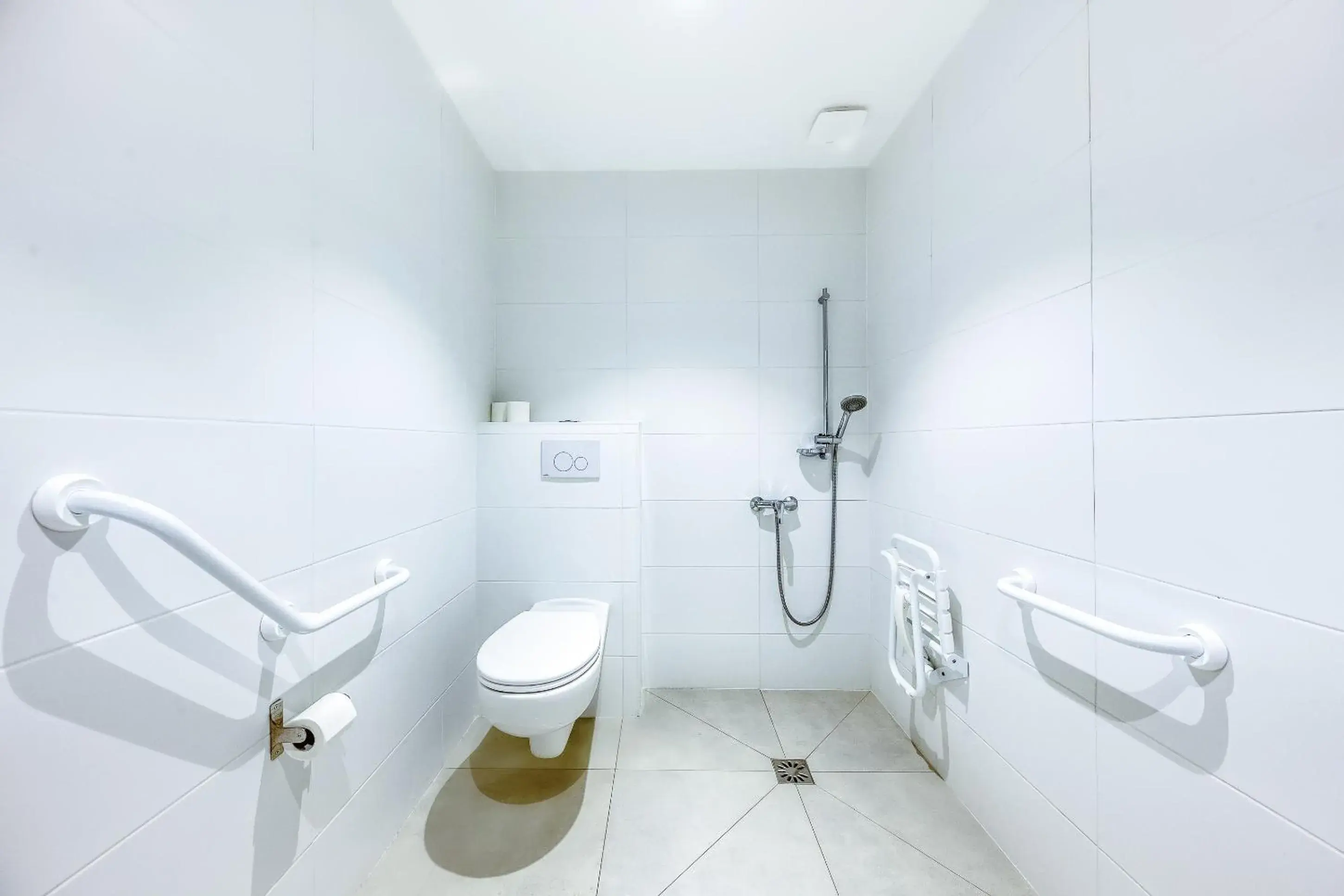 Triple Room in Premiere Classe Cergy Saint Christophe Triple Room in Premiere Classe Cergy Saint Christophe