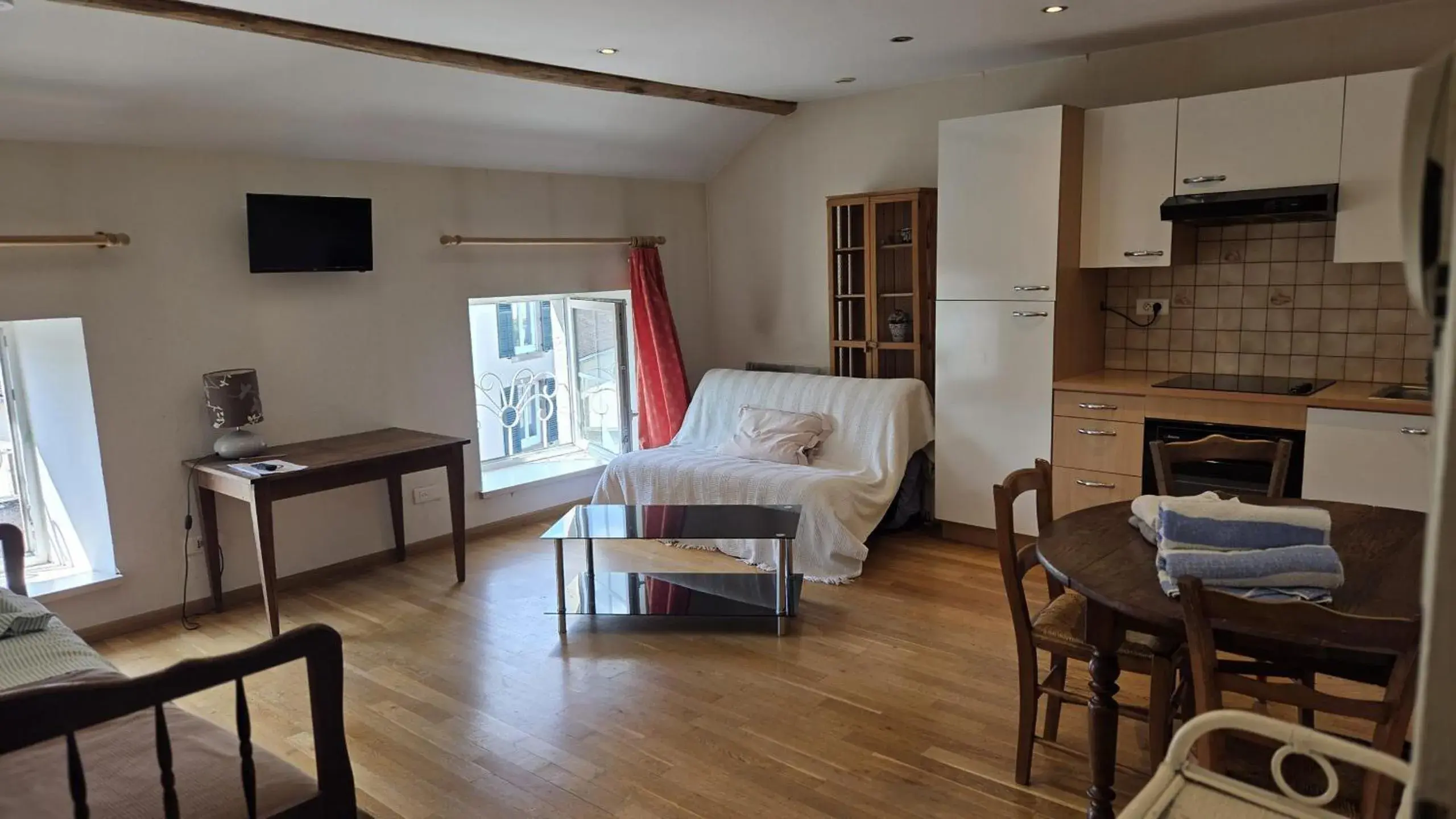 One-Bedroom Apartment in CHEZ PIERRE One-Bedroom Apartment in CHEZ PIERRE