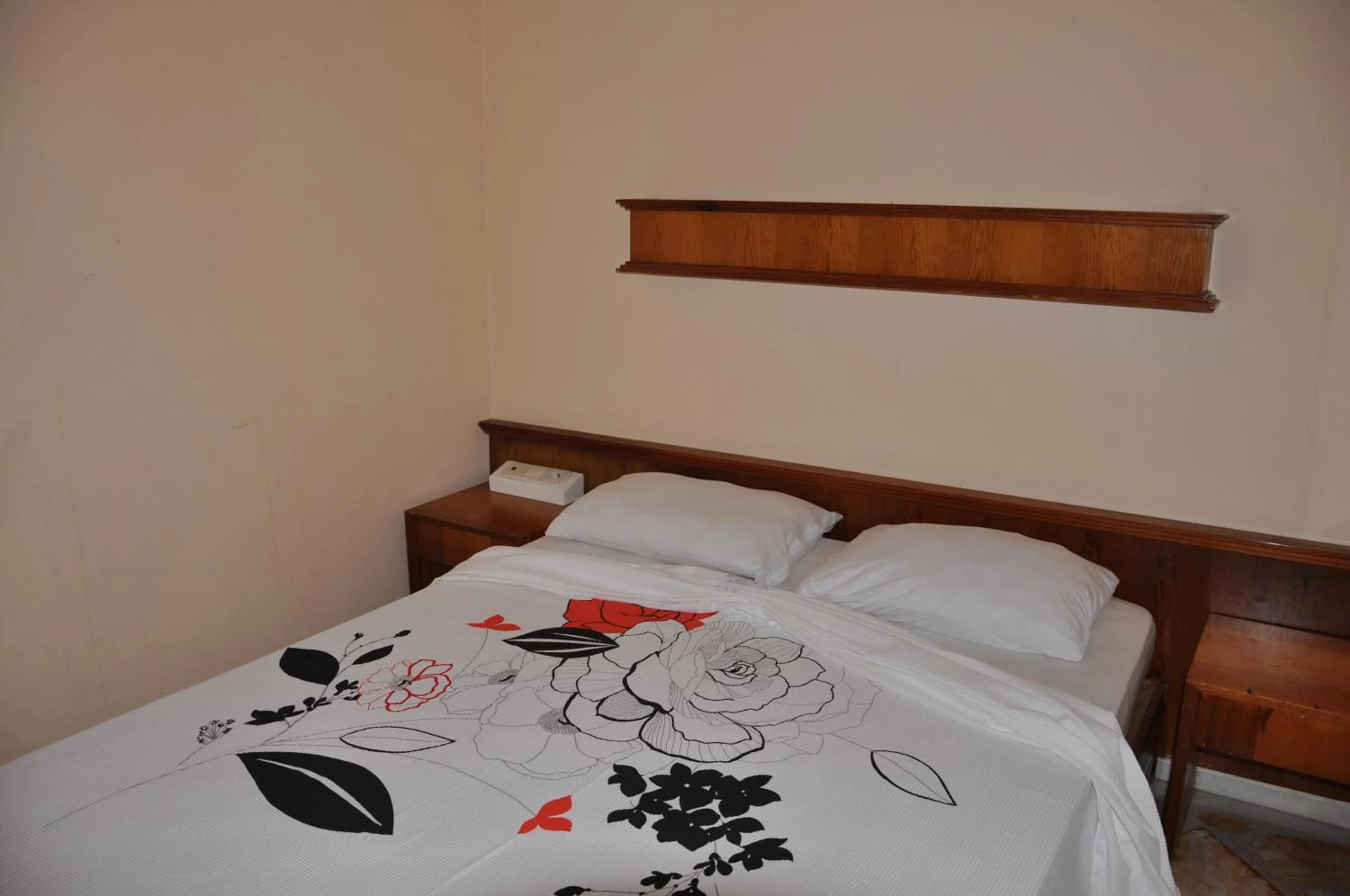 Bed in Tuncer Garden Hotel