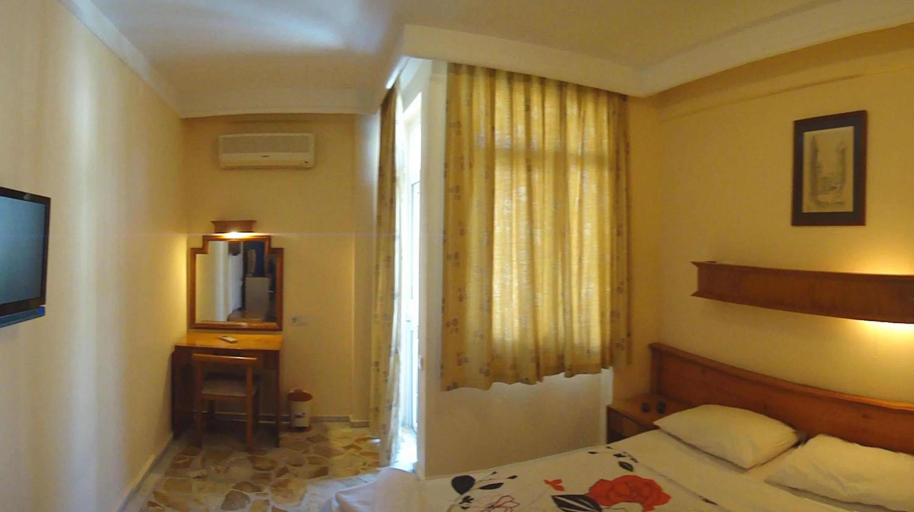 Photo of the whole room in Tuncer Garden Hotel