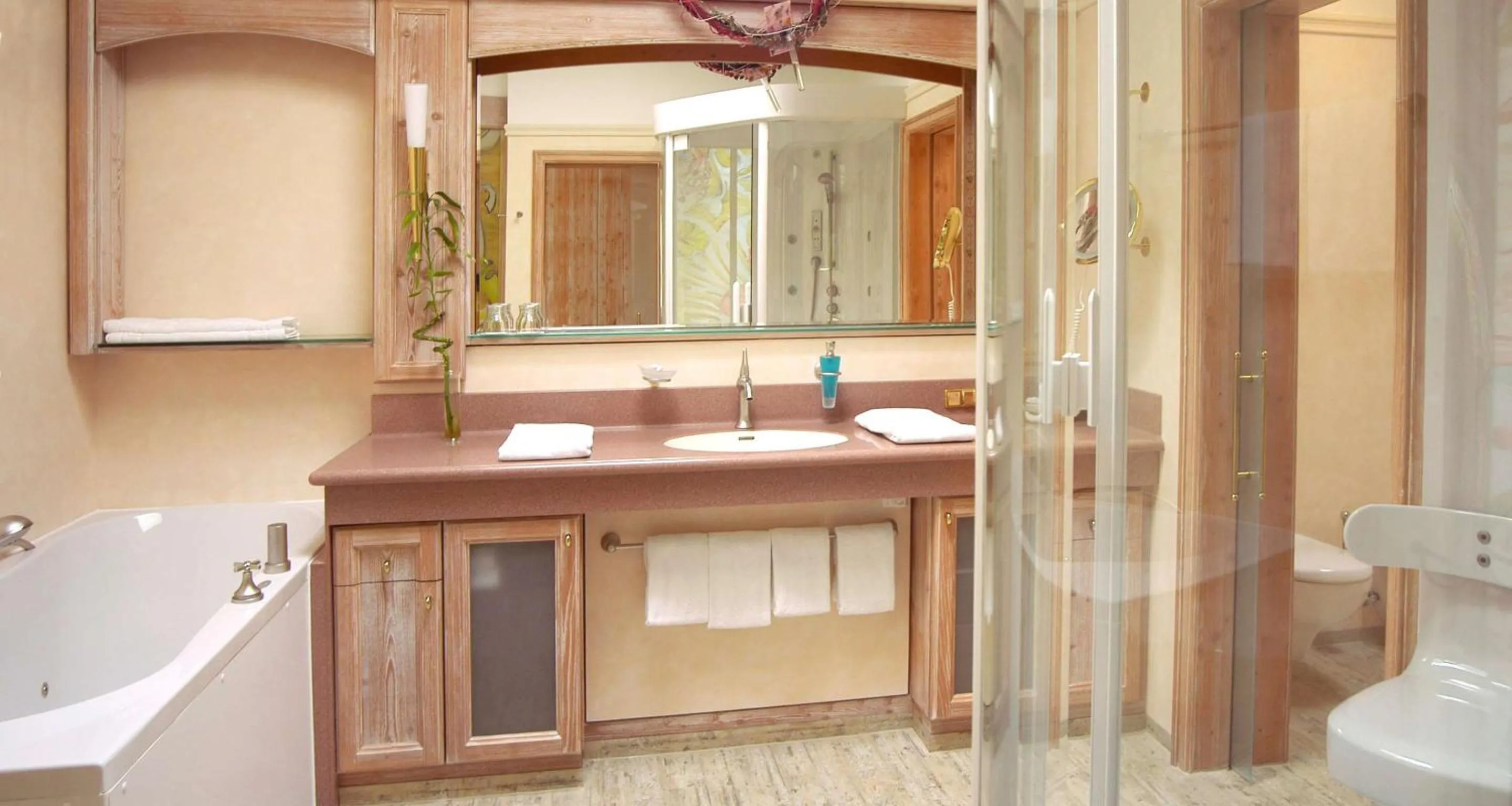 Bedroom in Wellness-& Nationalpark Hotel Schliffkopf, BWSC