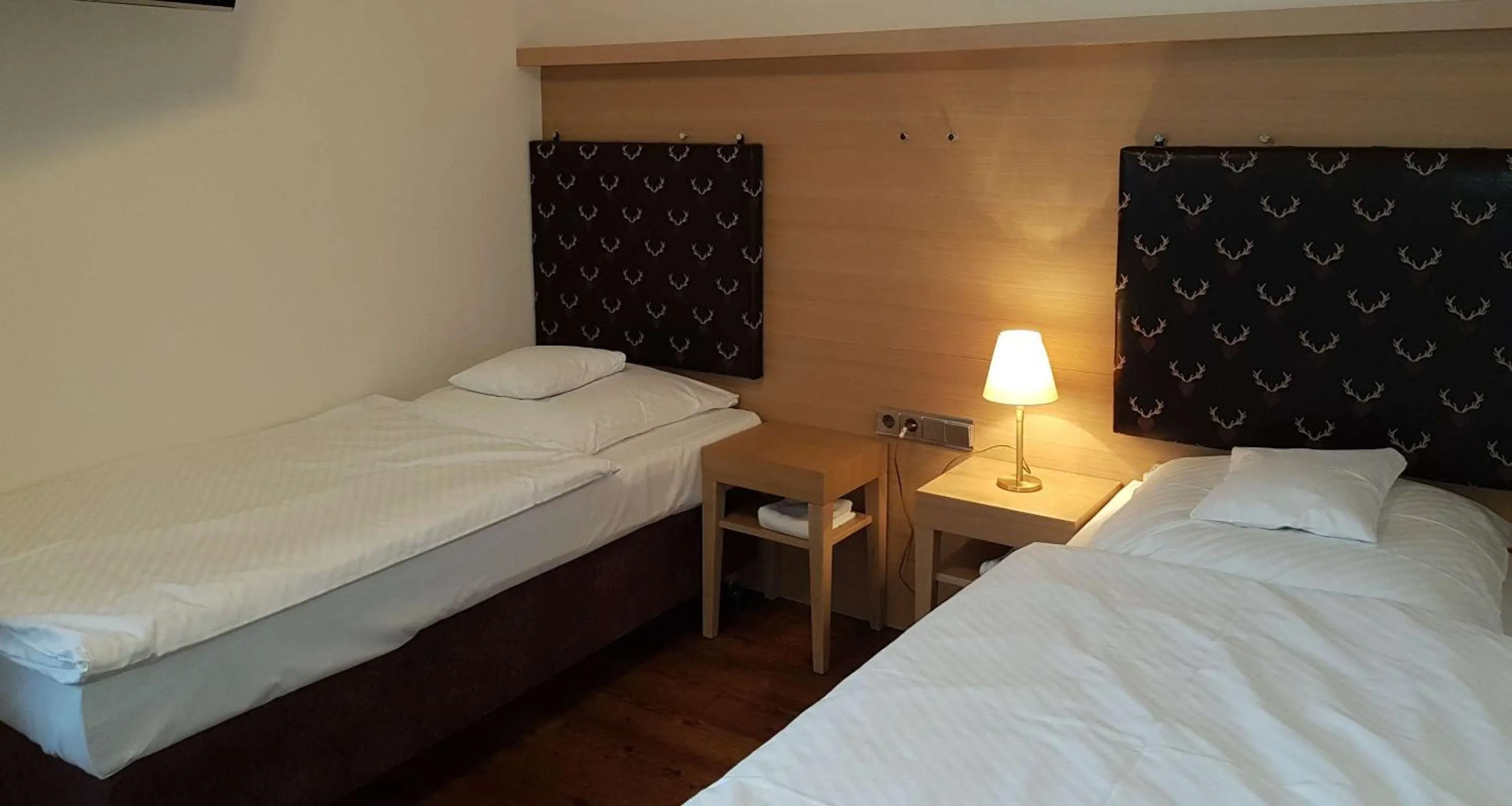 Bedroom, Bed in Wellness-& Nationalpark Hotel Schliffkopf, BWSC