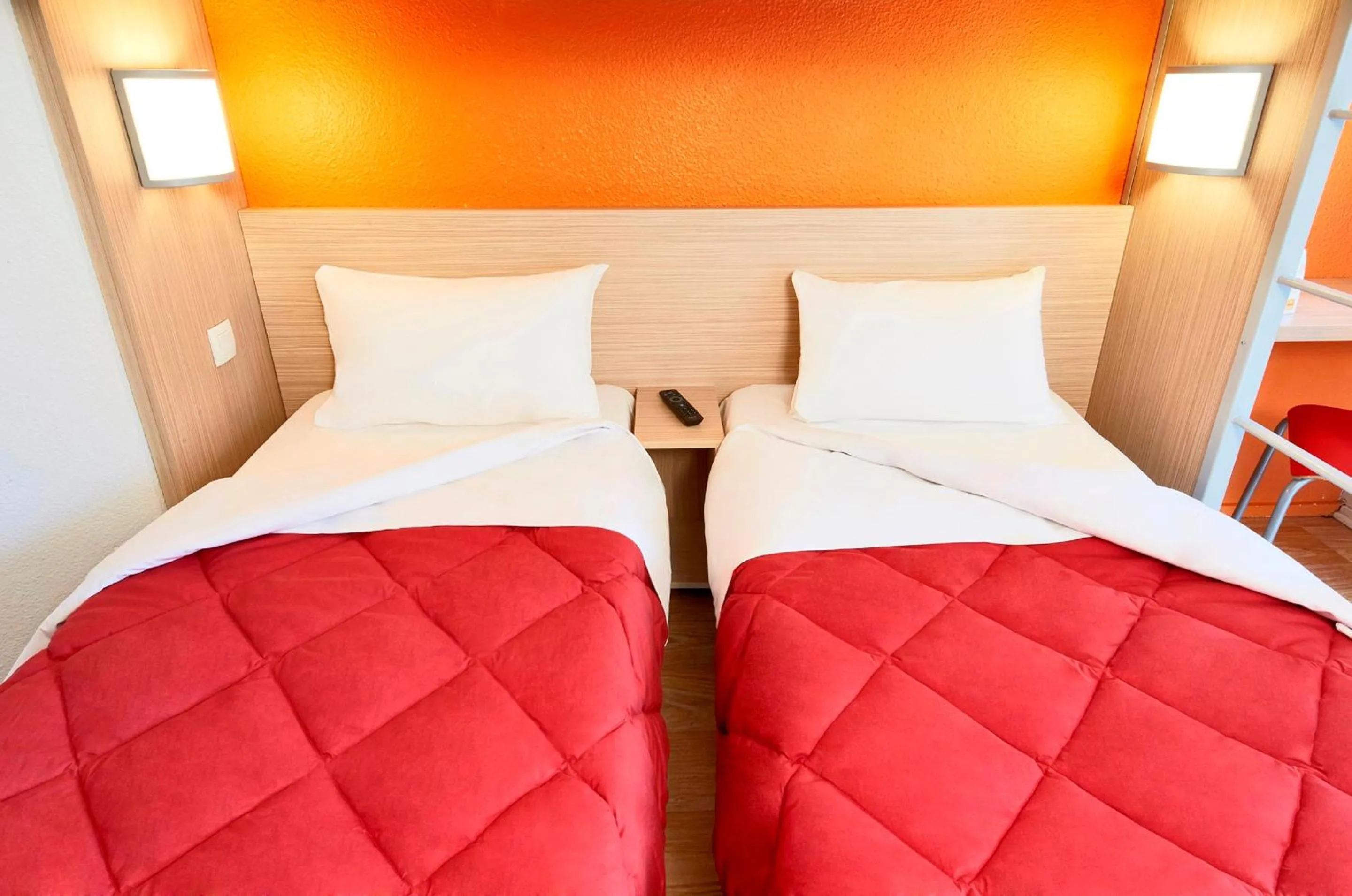 Bedroom, Bed in Premiere Classe Marne la Vallée - Torcy