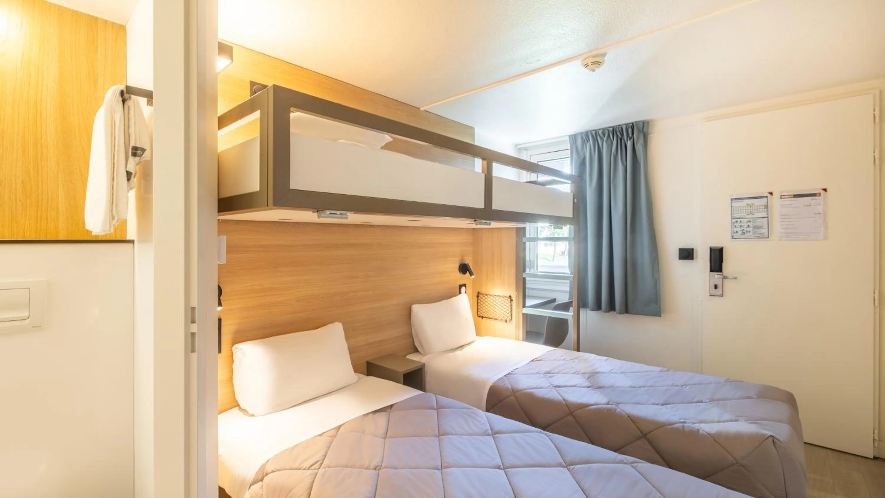 Bed in Premiere Classe Marne la Vallée - Torcy