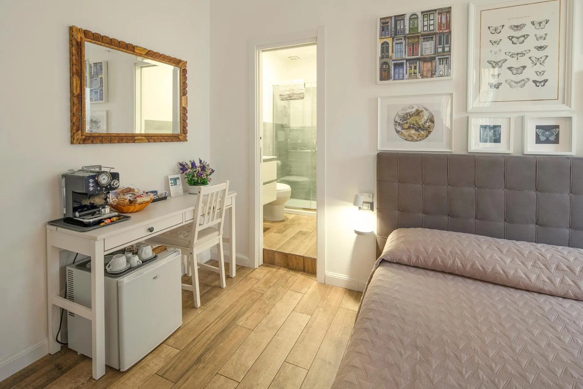 GARDEN HOUSE - Luxury Guest House - Self check-in only