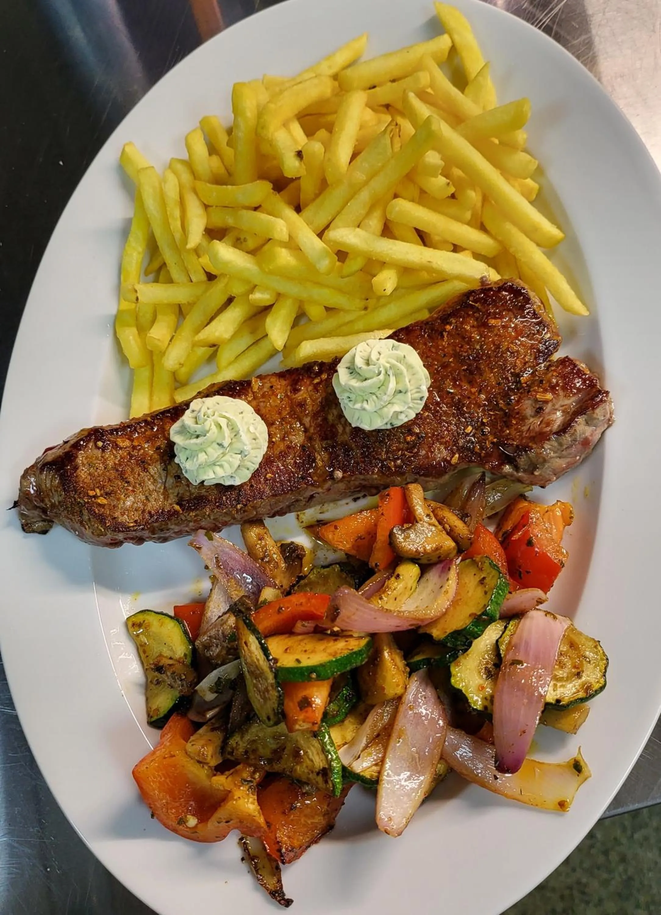 Restaurant/places to eat in Appart-Pension Seehang