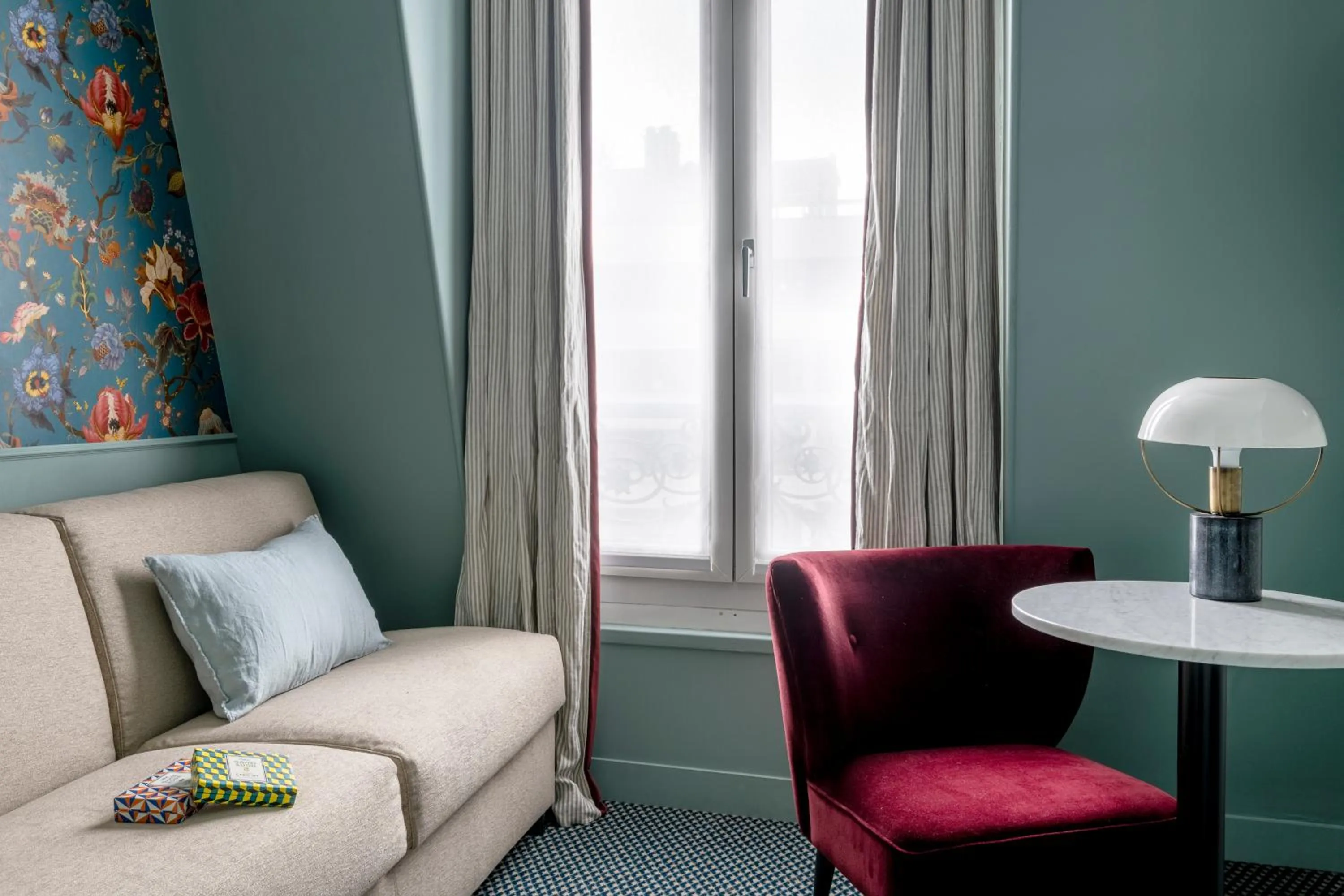 Seating area in Hôtel Léopold - Orso Hotels