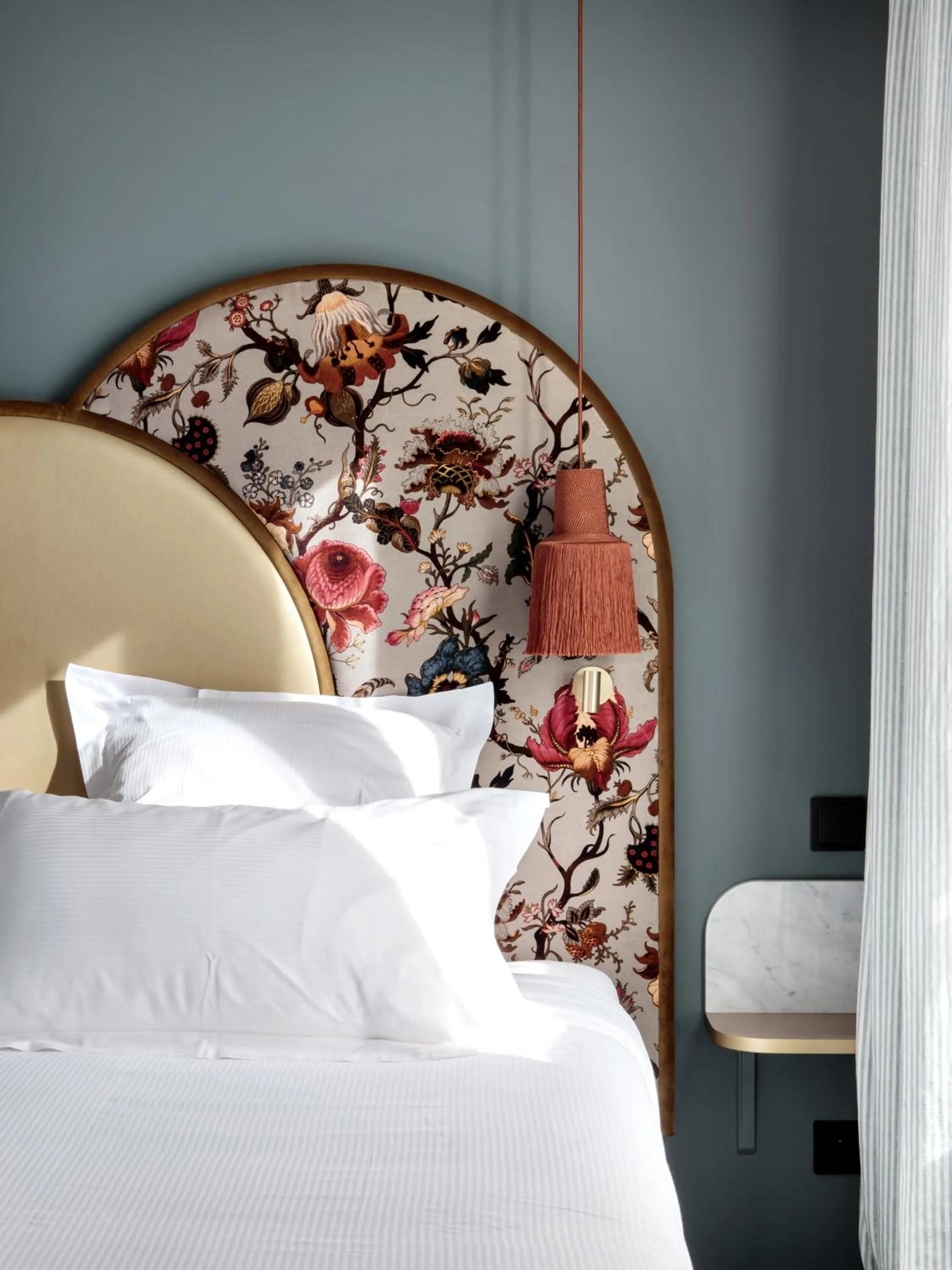 Bed in Hôtel Léopold - Orso Hotels